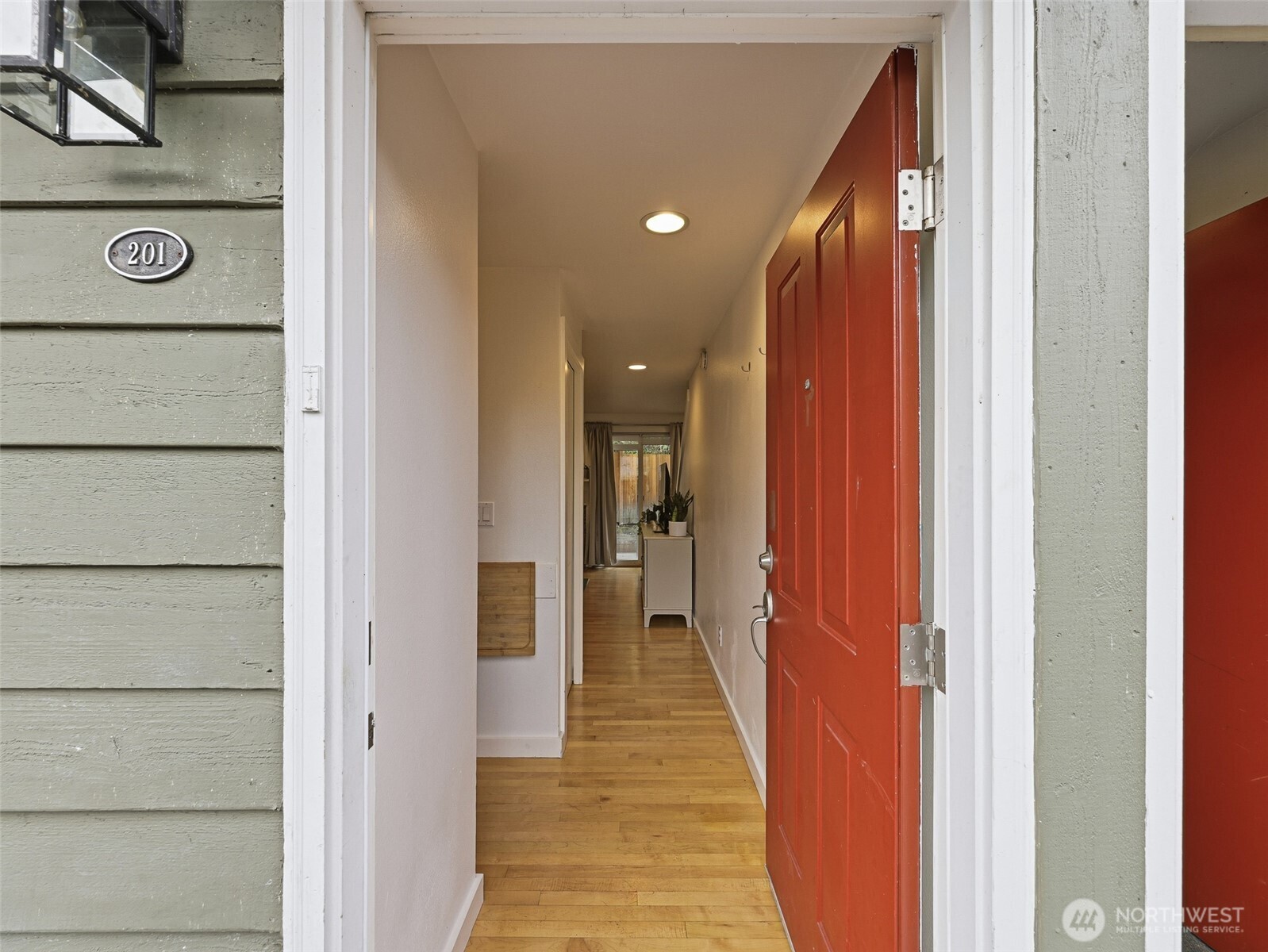 301 W Raye Street Unit: 201