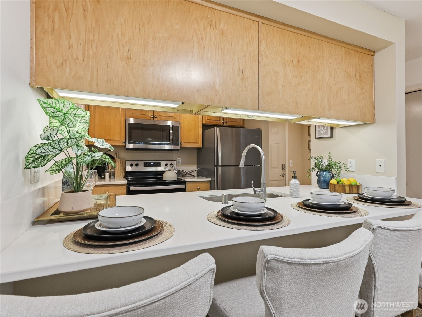 12345 Roosevelt Way NE Unit: 310