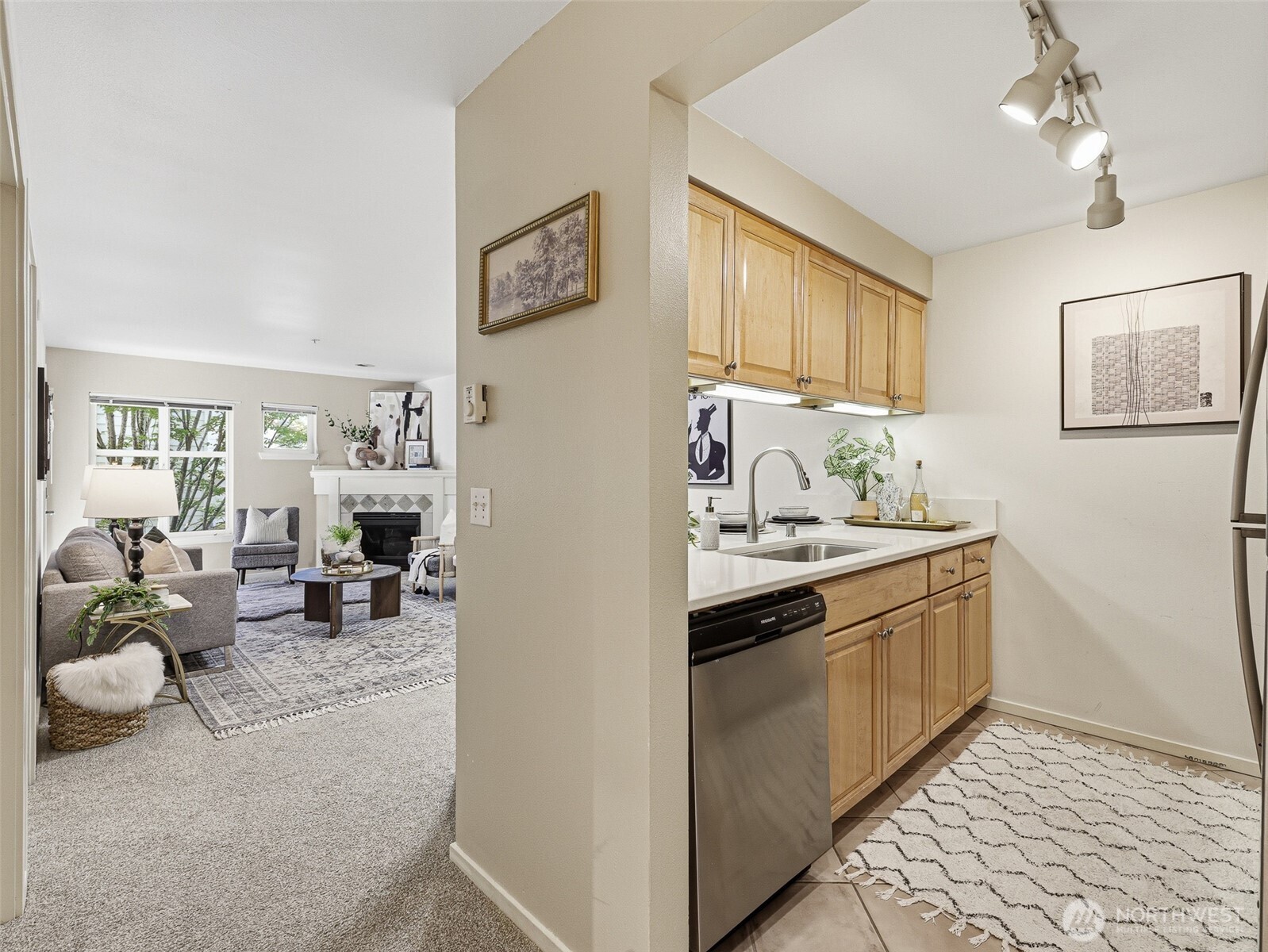 12345 Roosevelt Way NE Unit: 310