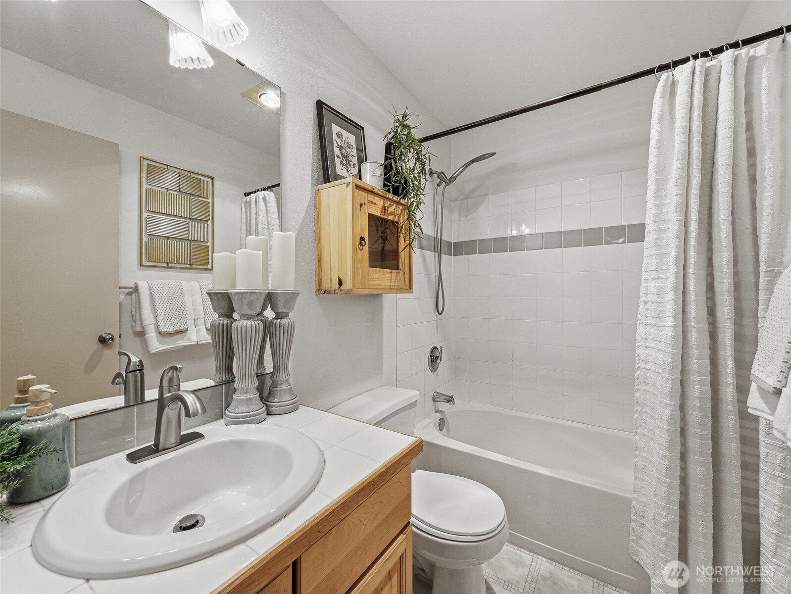 12345 Roosevelt Way NE Unit: 310