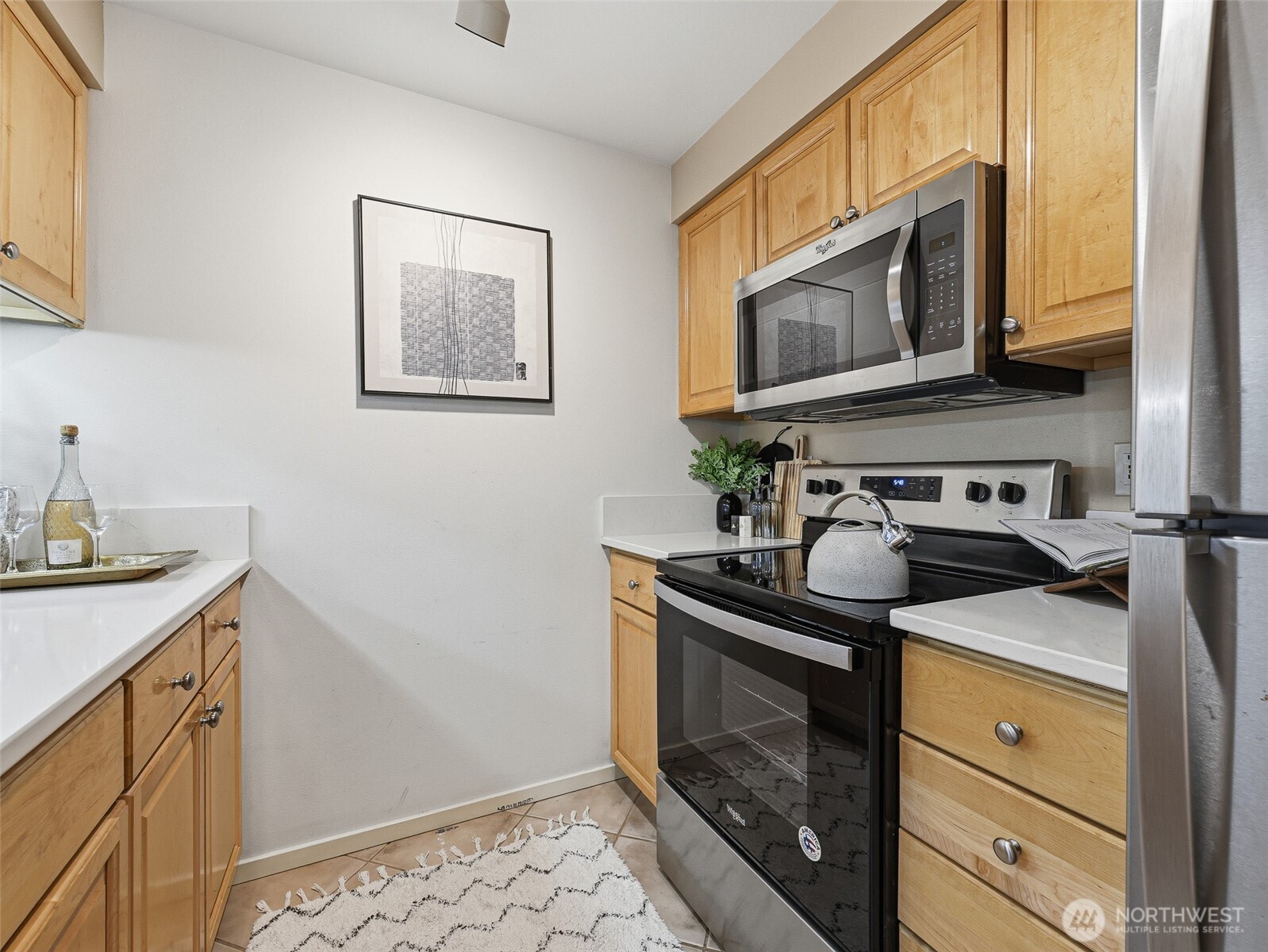 12345 Roosevelt Way NE Unit: 310