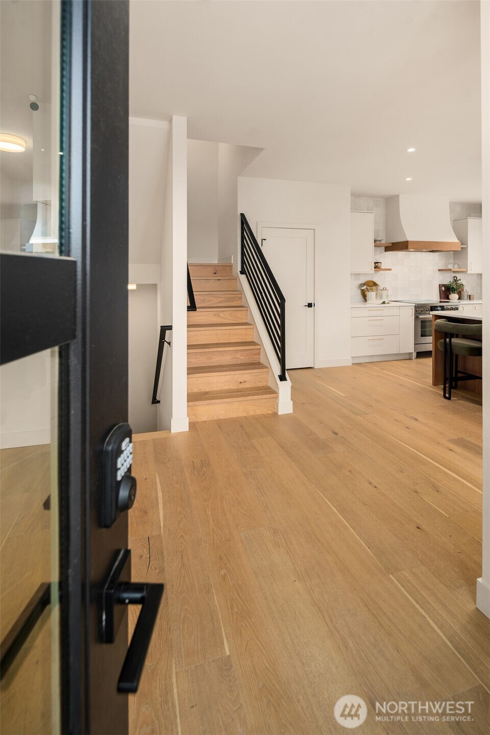 454 NE 40th Street