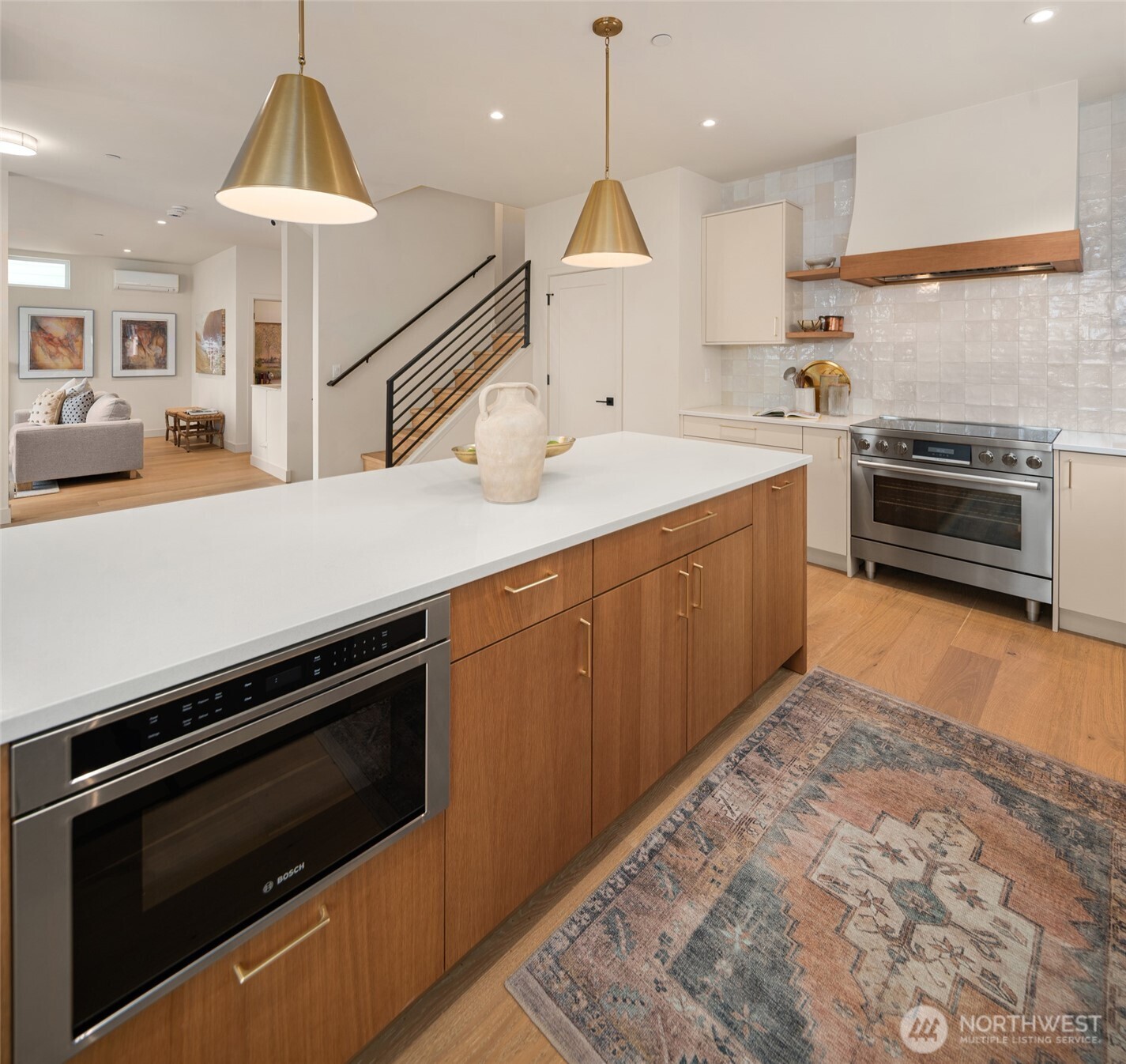 454 NE 40th Street
