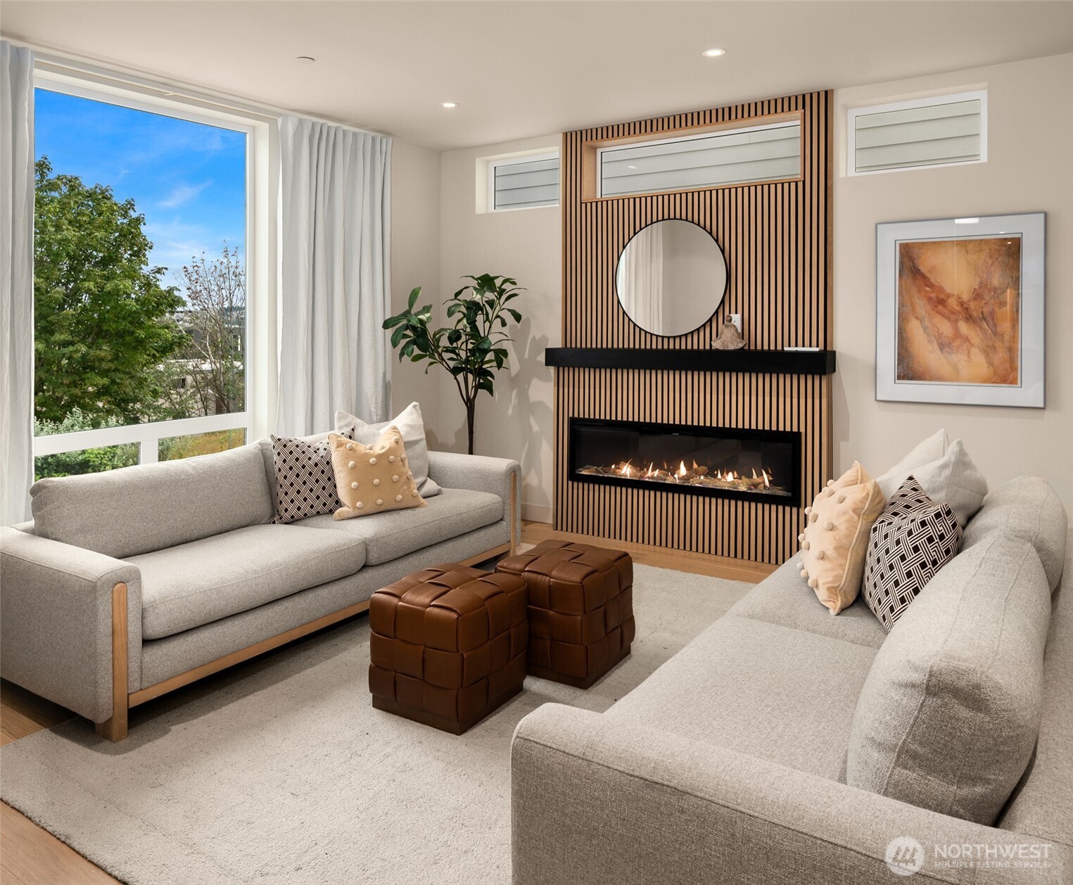 454 NE 40th Street