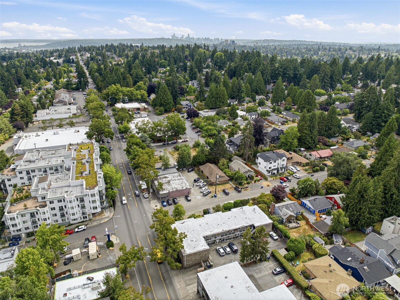 8701 35th Avenue NE Unit: Apt 4