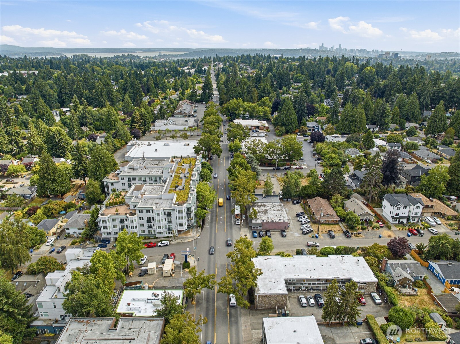 8701 35th Avenue NE Unit: Apt 4