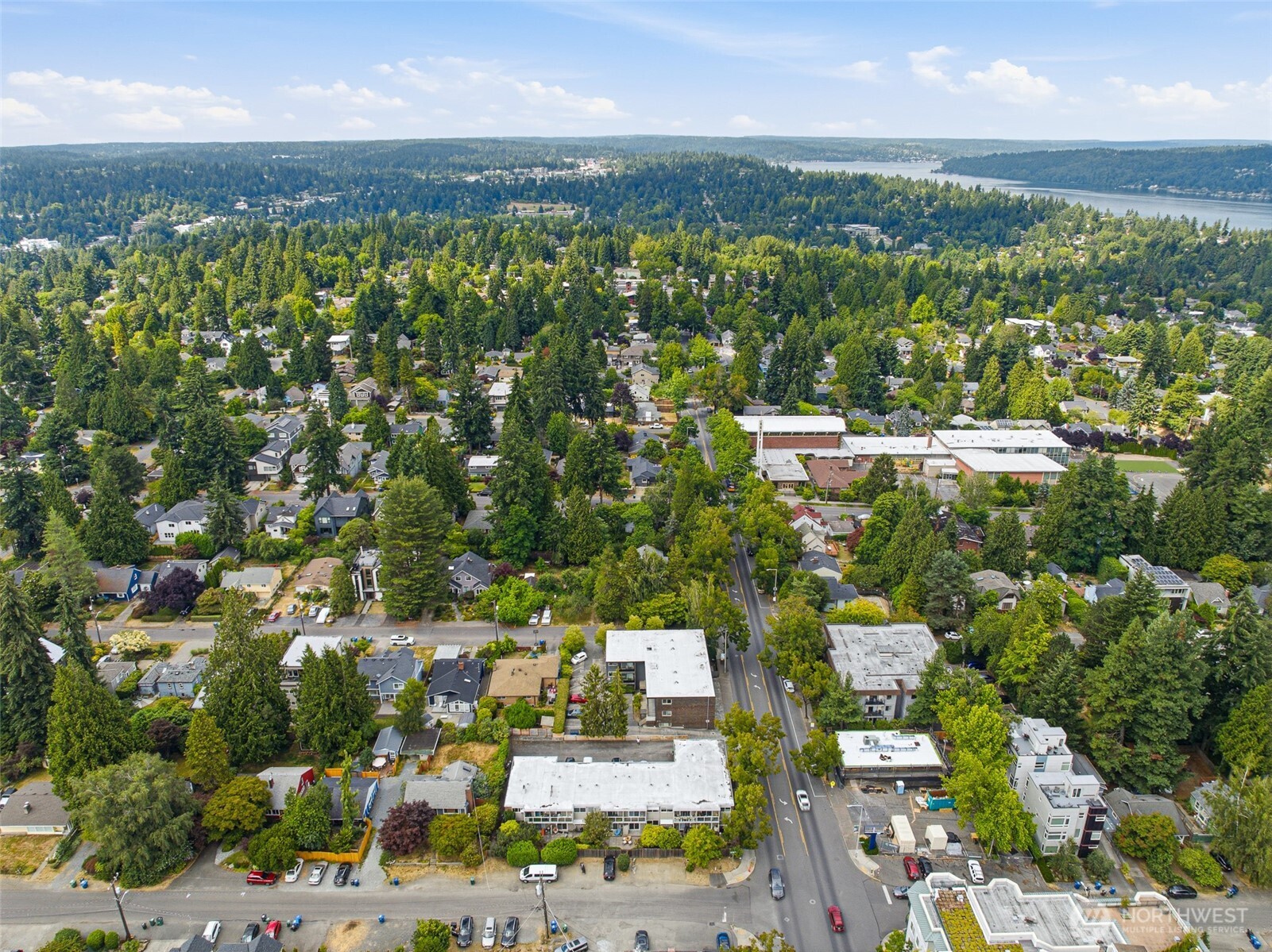 8701 35th Avenue NE Unit: Apt 4