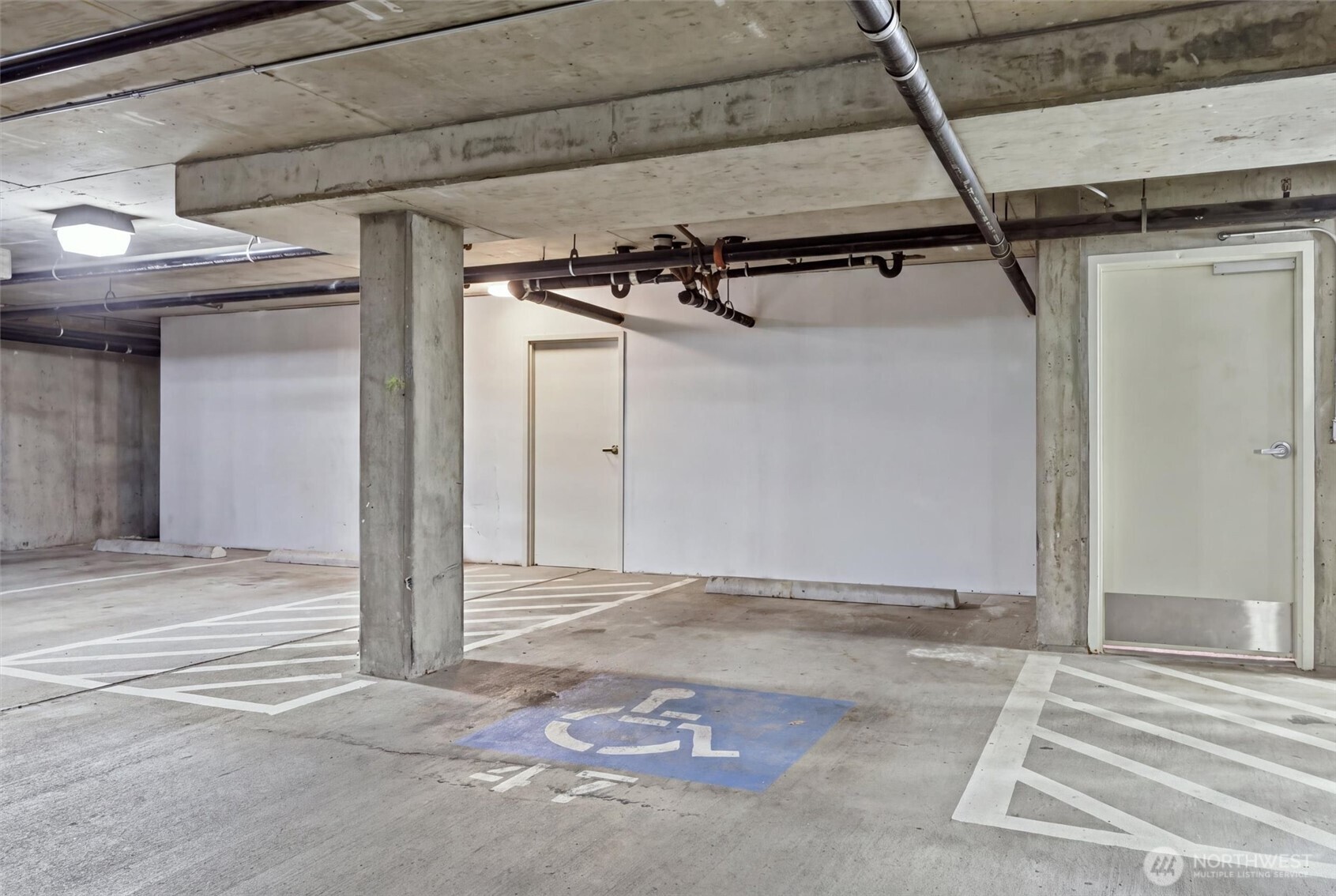 1417 Queen Anne Avenue N Unit: 303