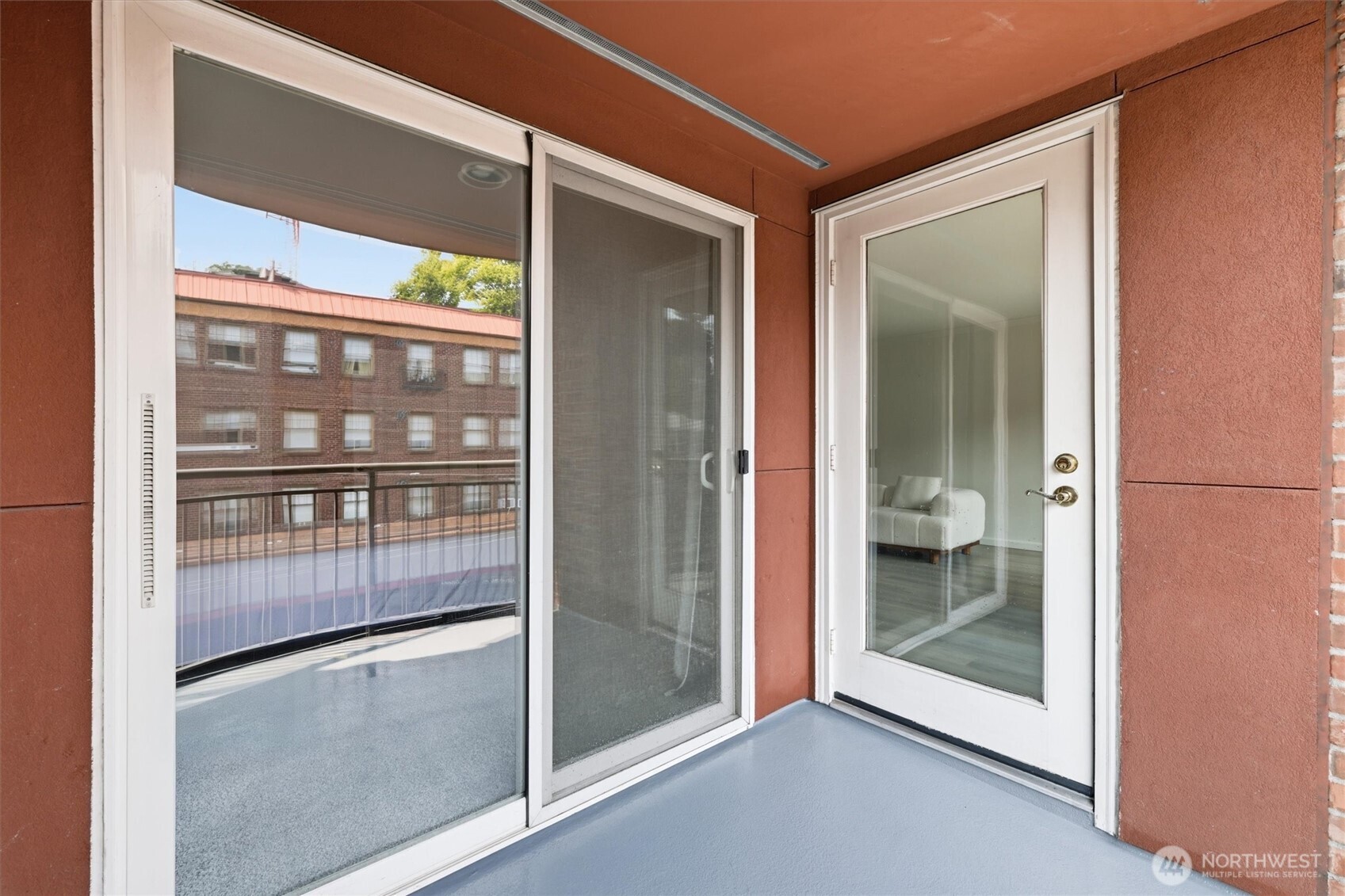1417 Queen Anne Avenue N Unit: 303