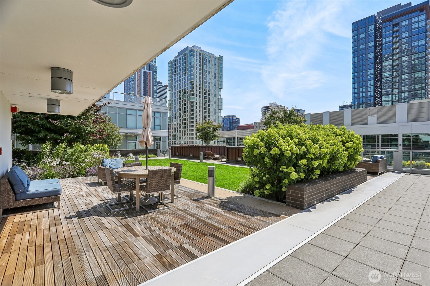 588 Bell Street Unit: 1102