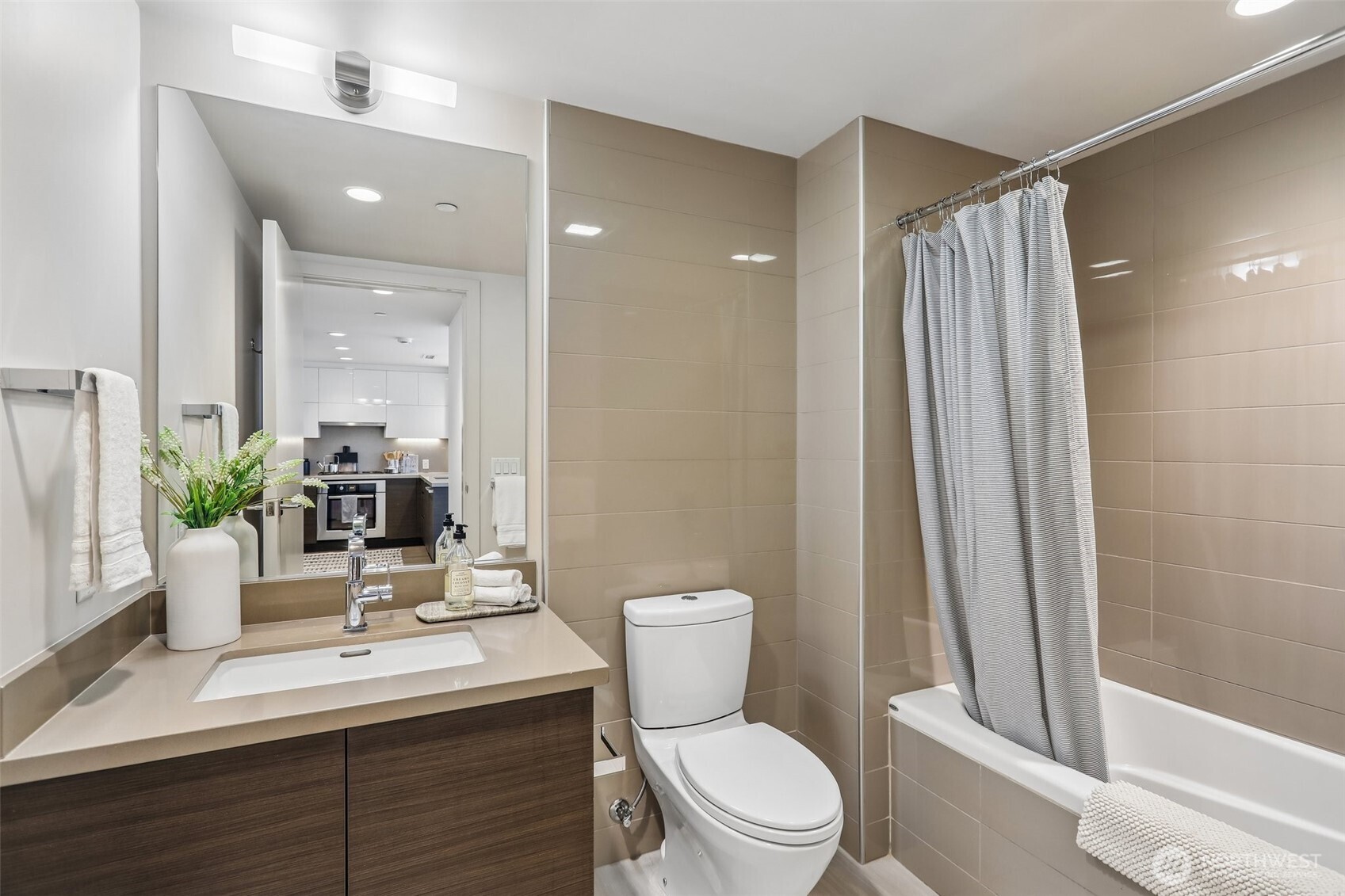 588 Bell Street Unit: 1102