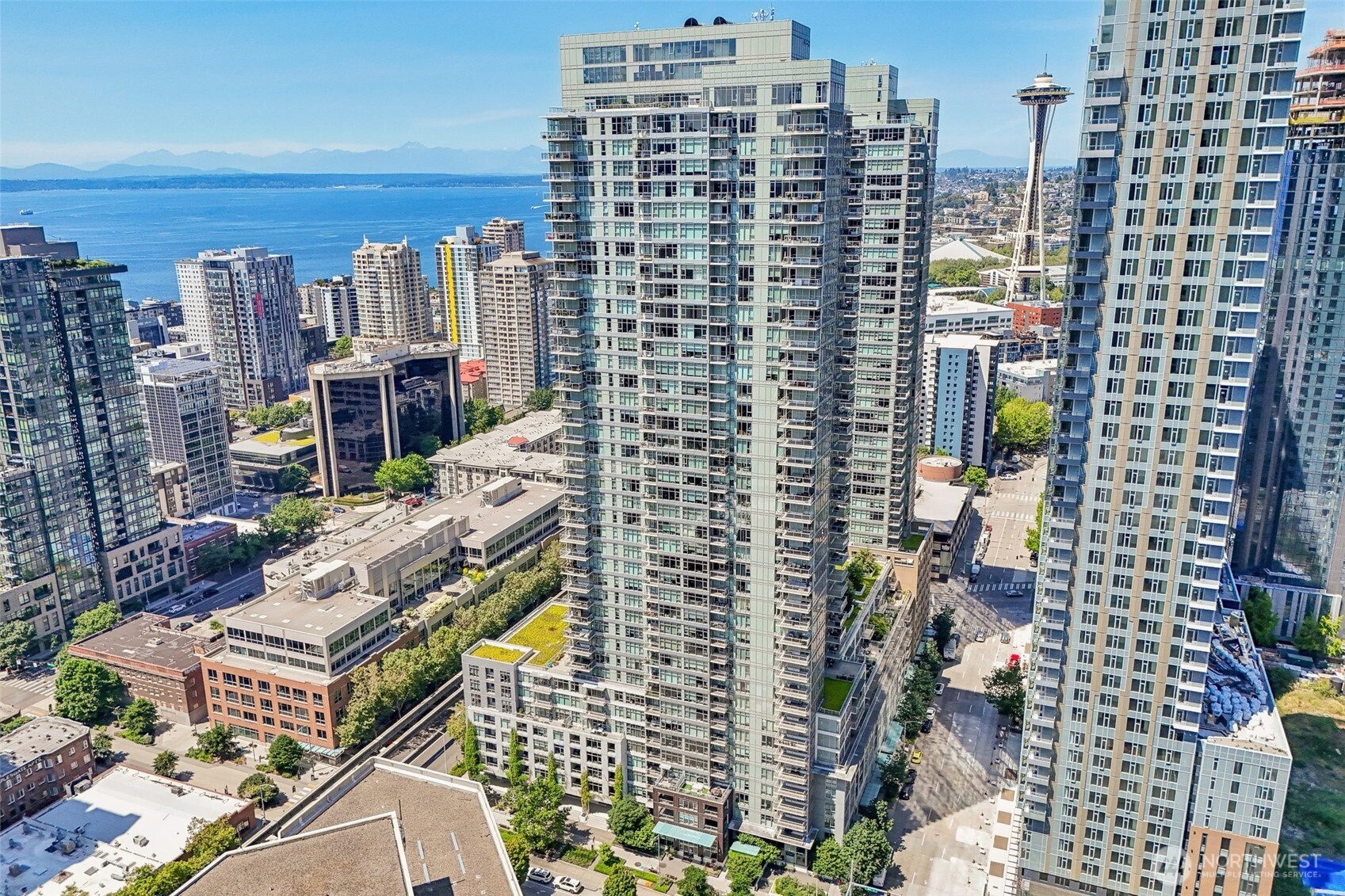 588 Bell Street Unit: 1102