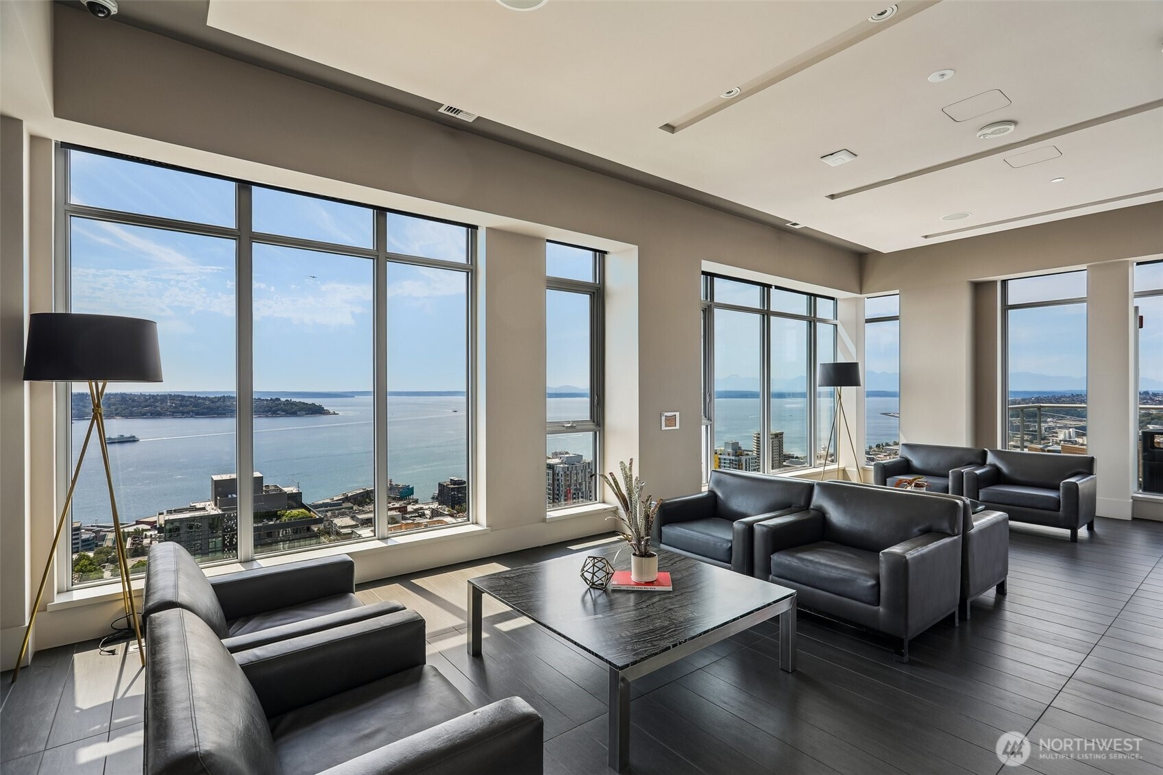588 Bell Street Unit: 1102