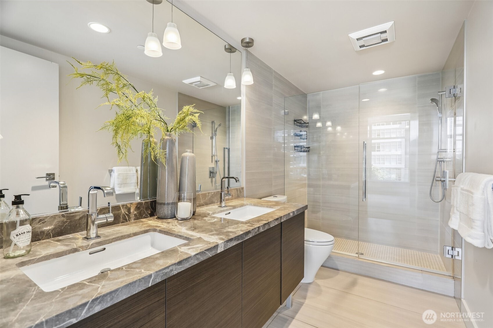 588 Bell Street Unit: 1102