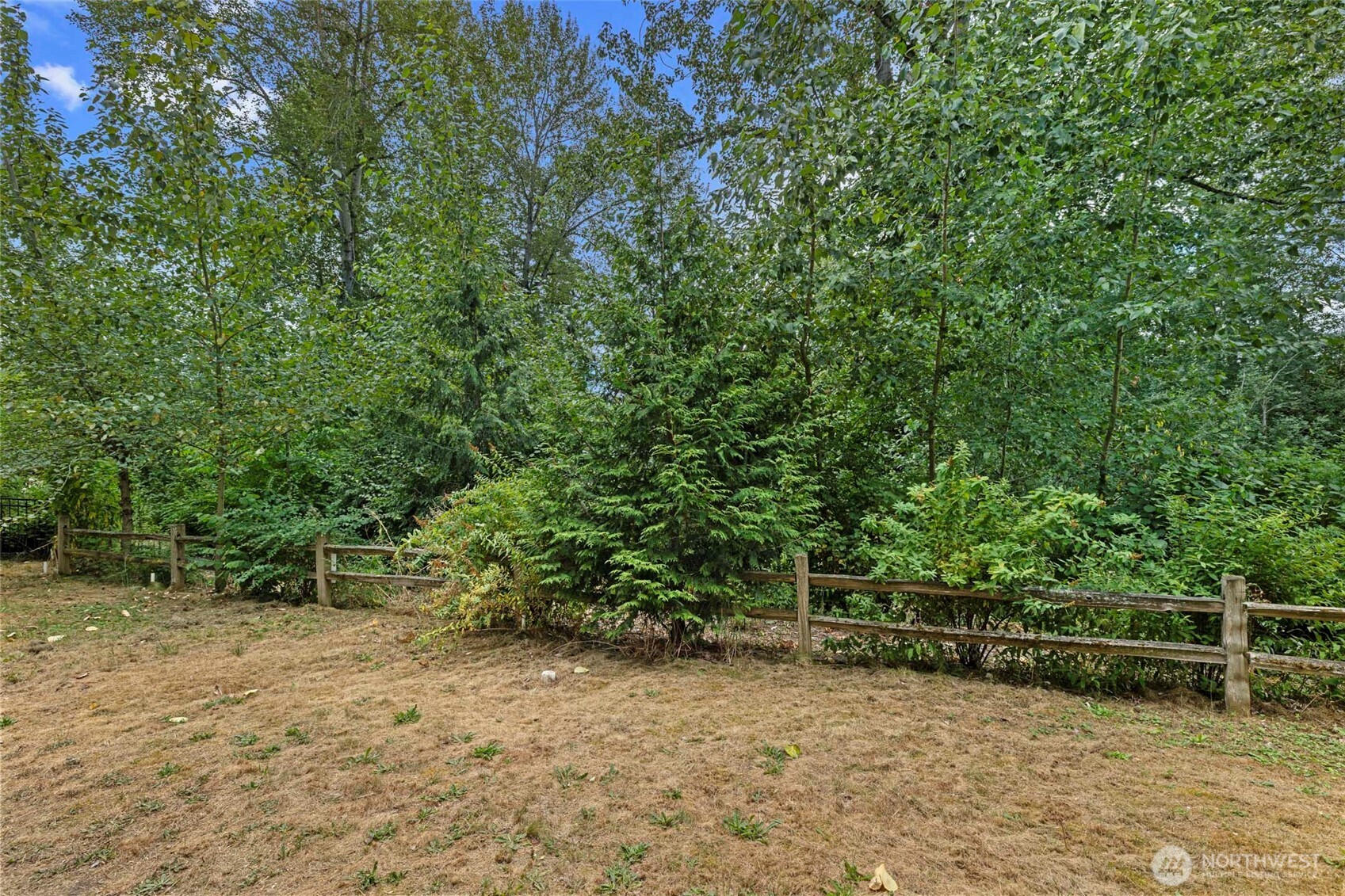 347 Vashon Court NE