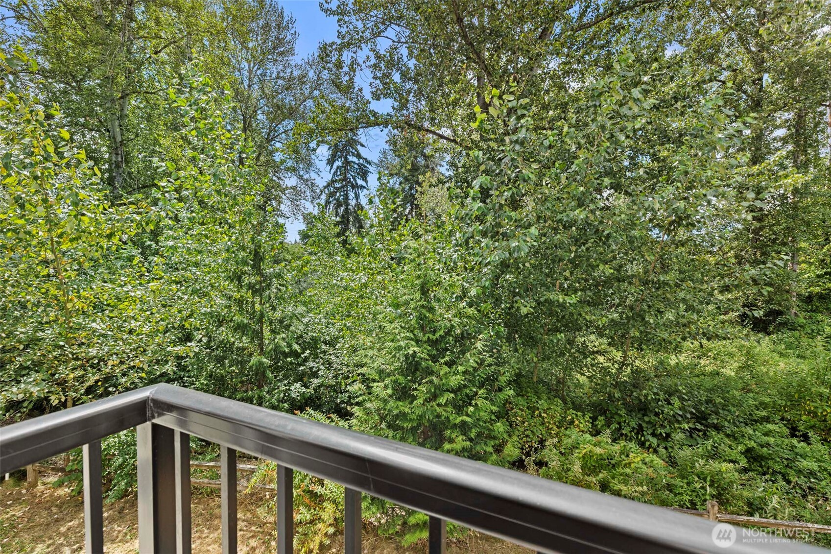 347 Vashon Court NE