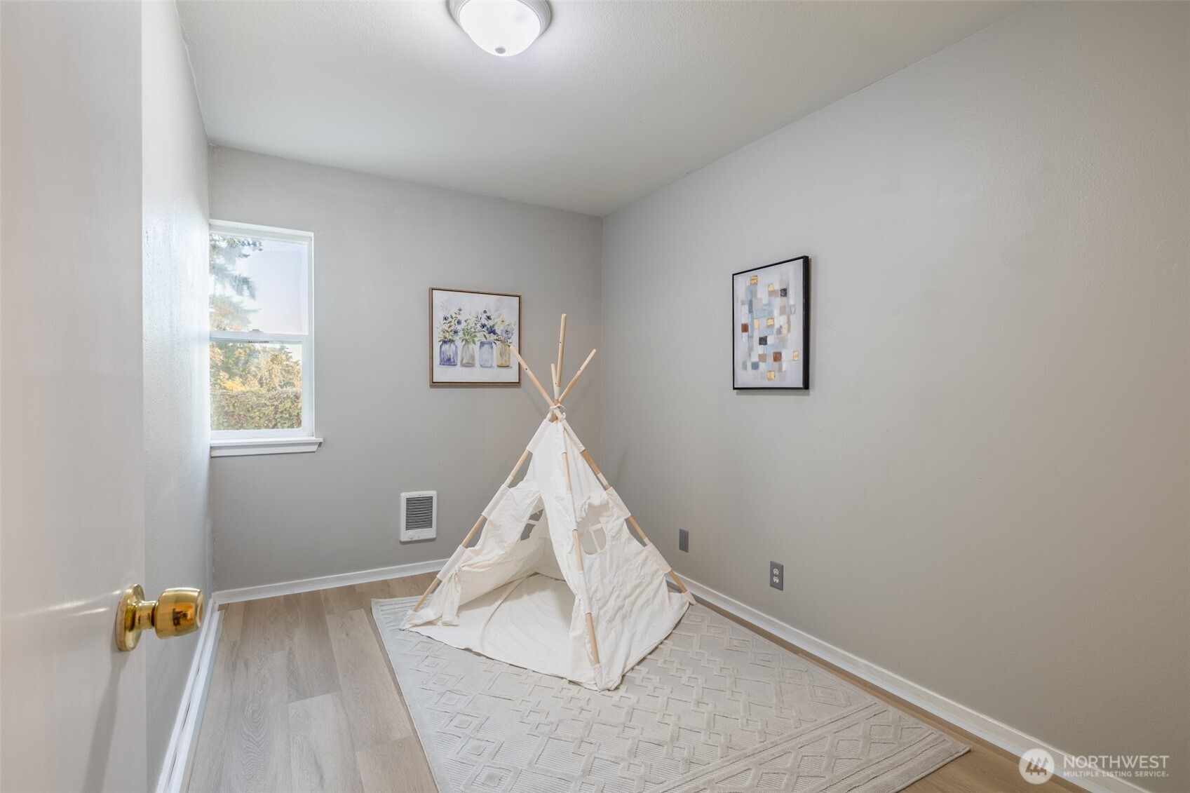 2417 S 249th Place