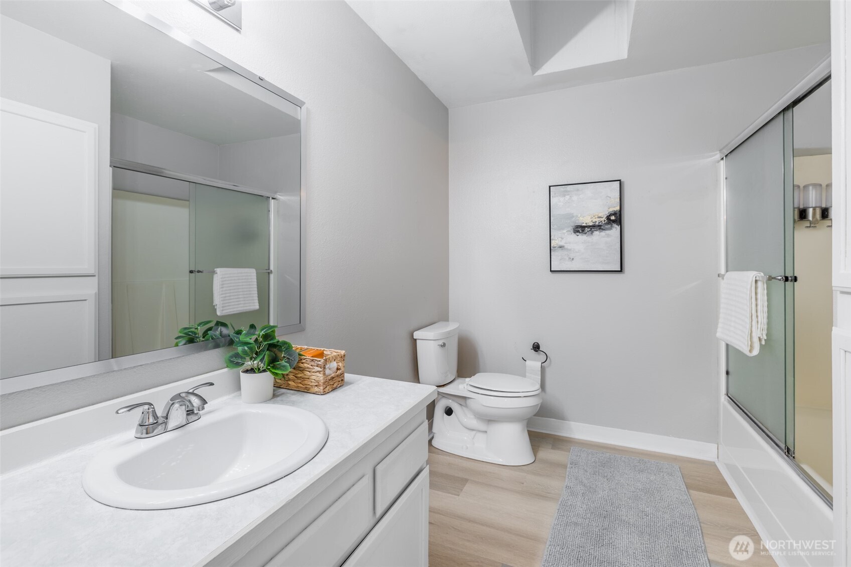 2417 S 249th Place