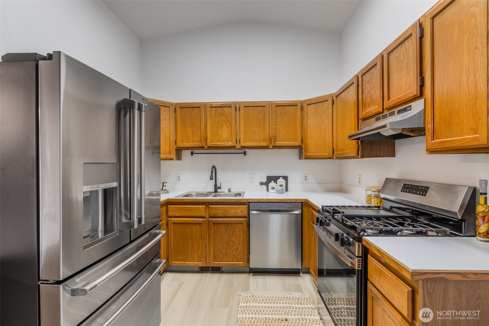 2417 S 249th Place