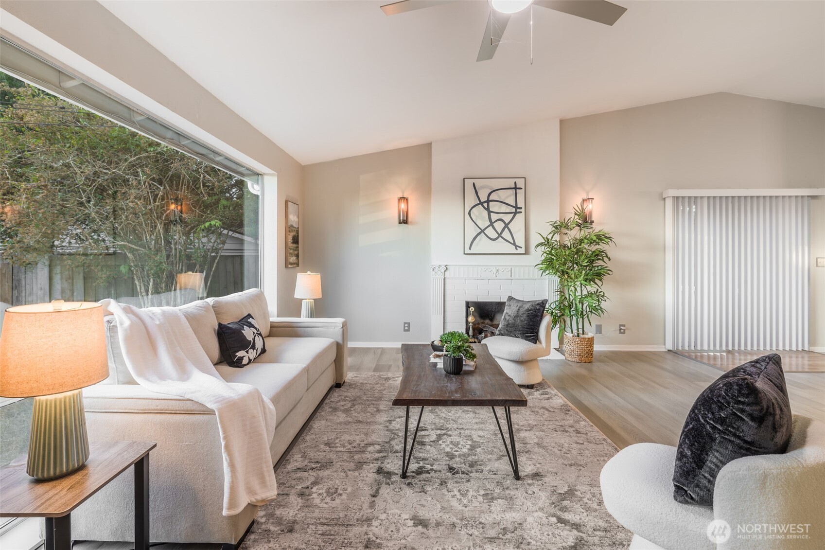2417 S 249th Place