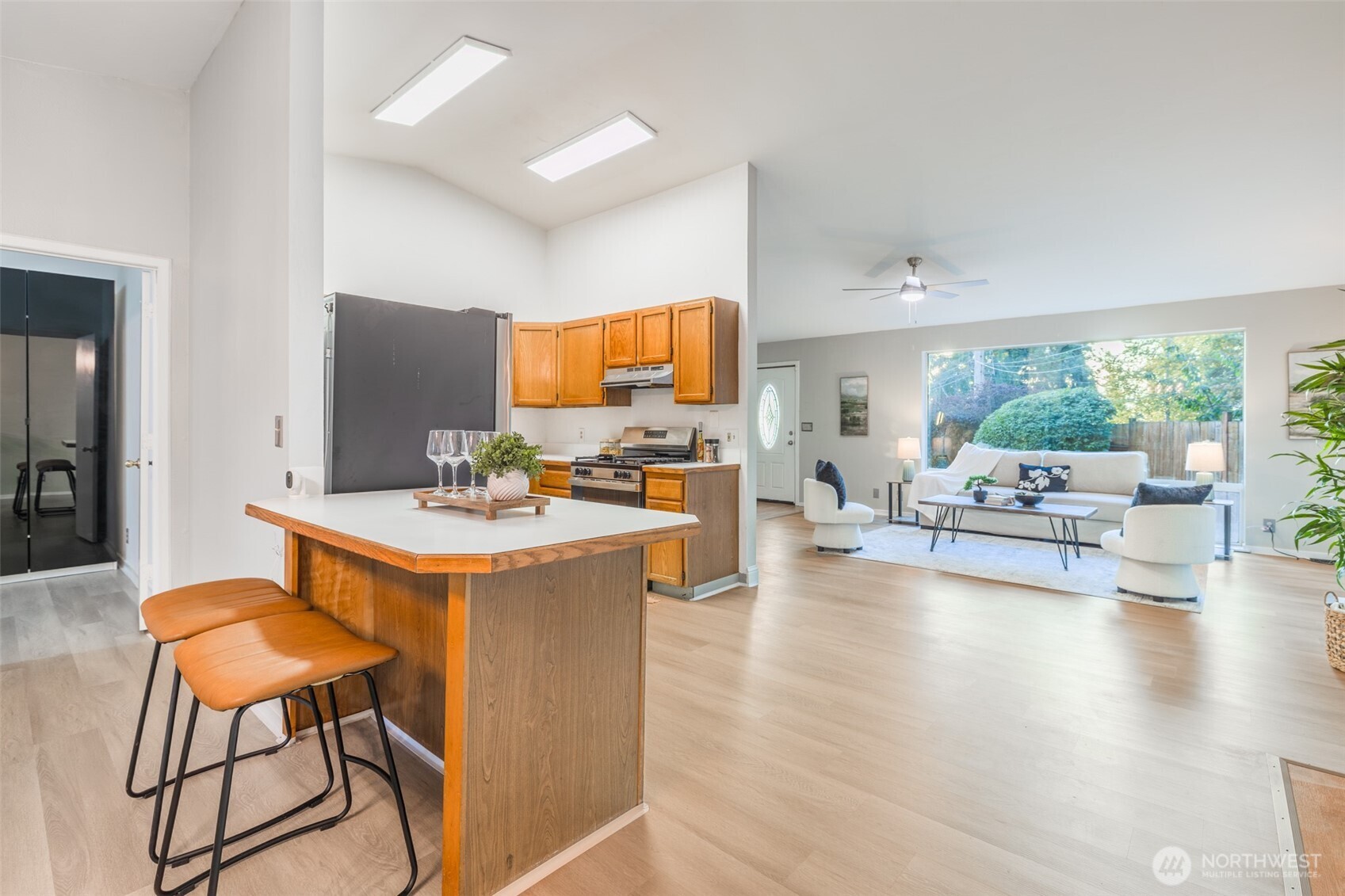 2417 S 249th Place