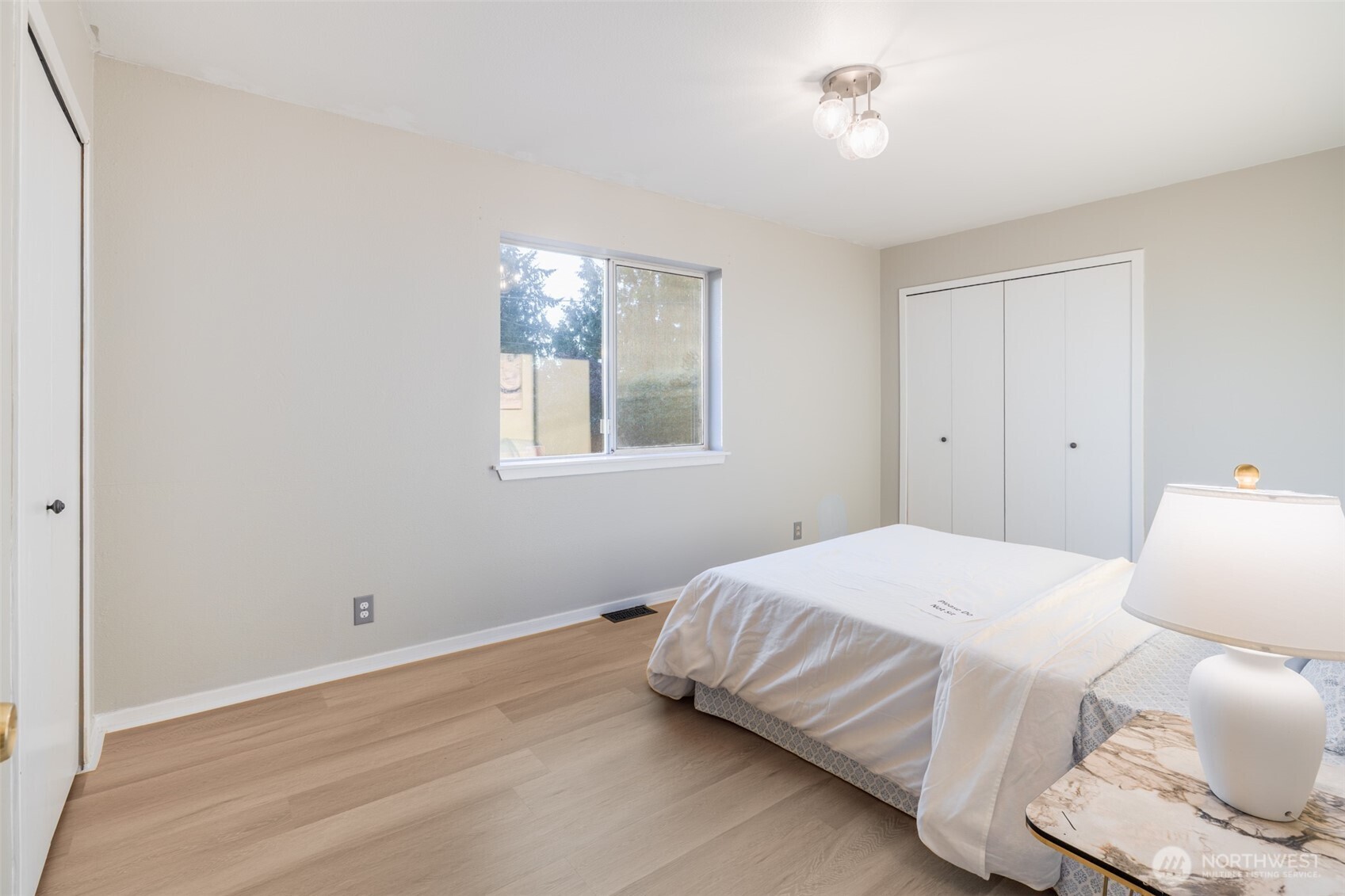 2417 S 249th Place