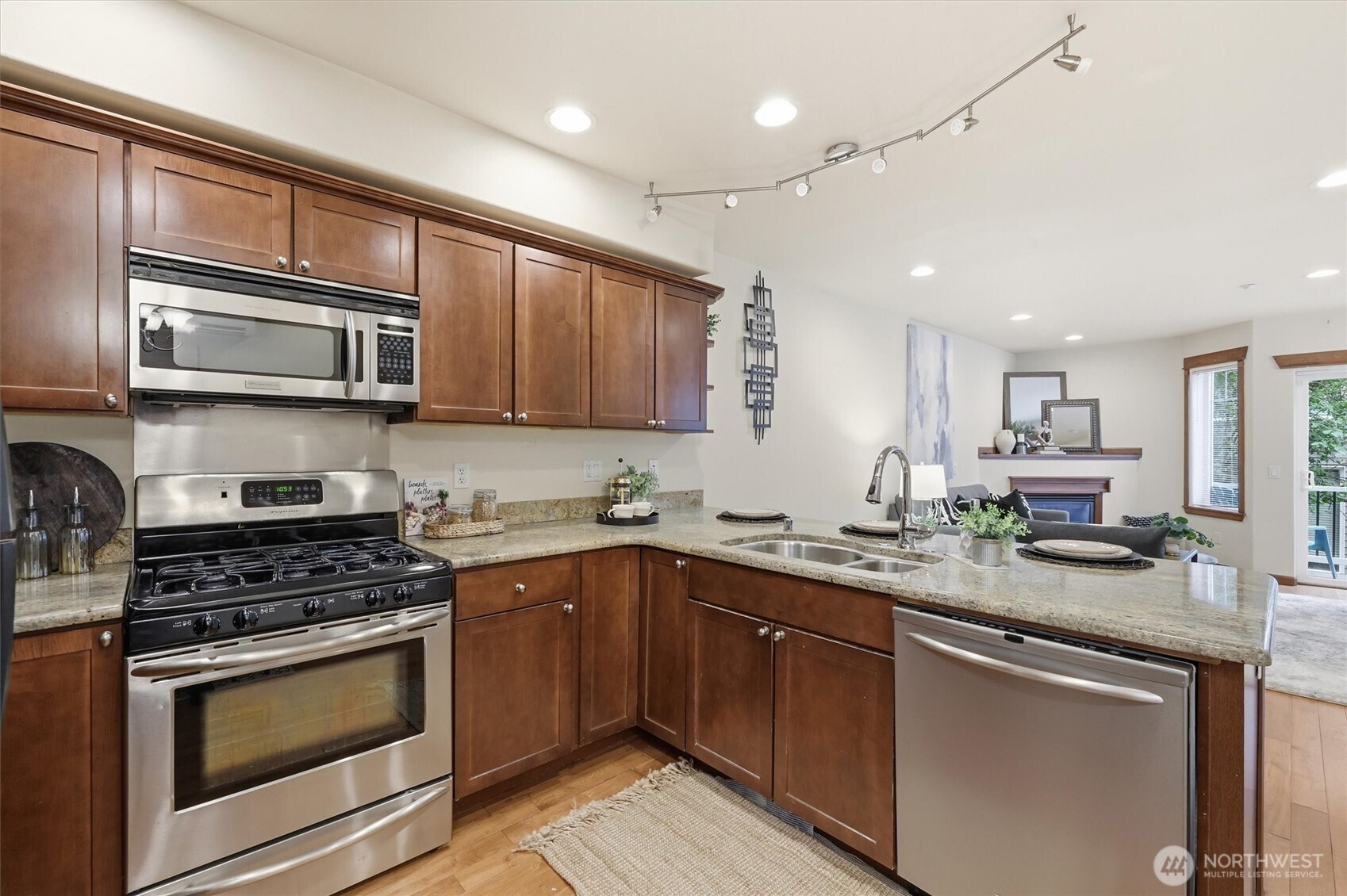 6825 Weedin Place NE Unit: A