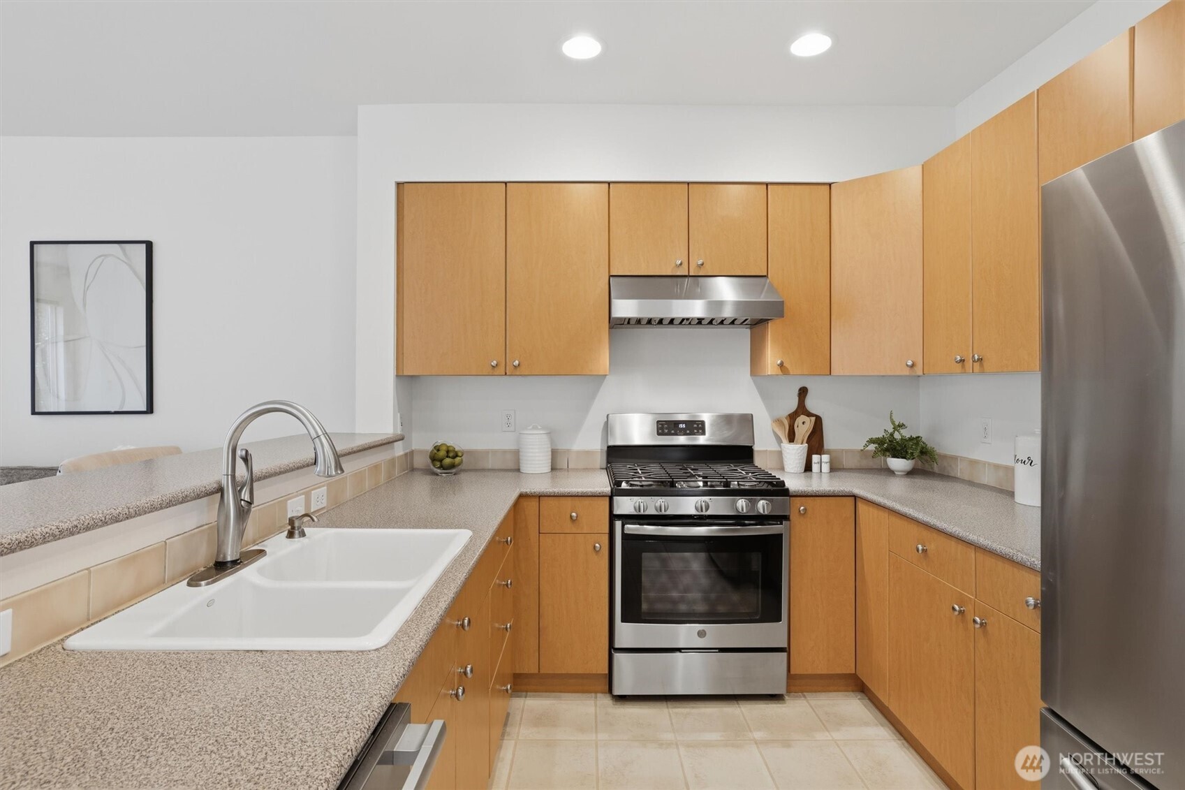 5001 Davis Place S Unit: E