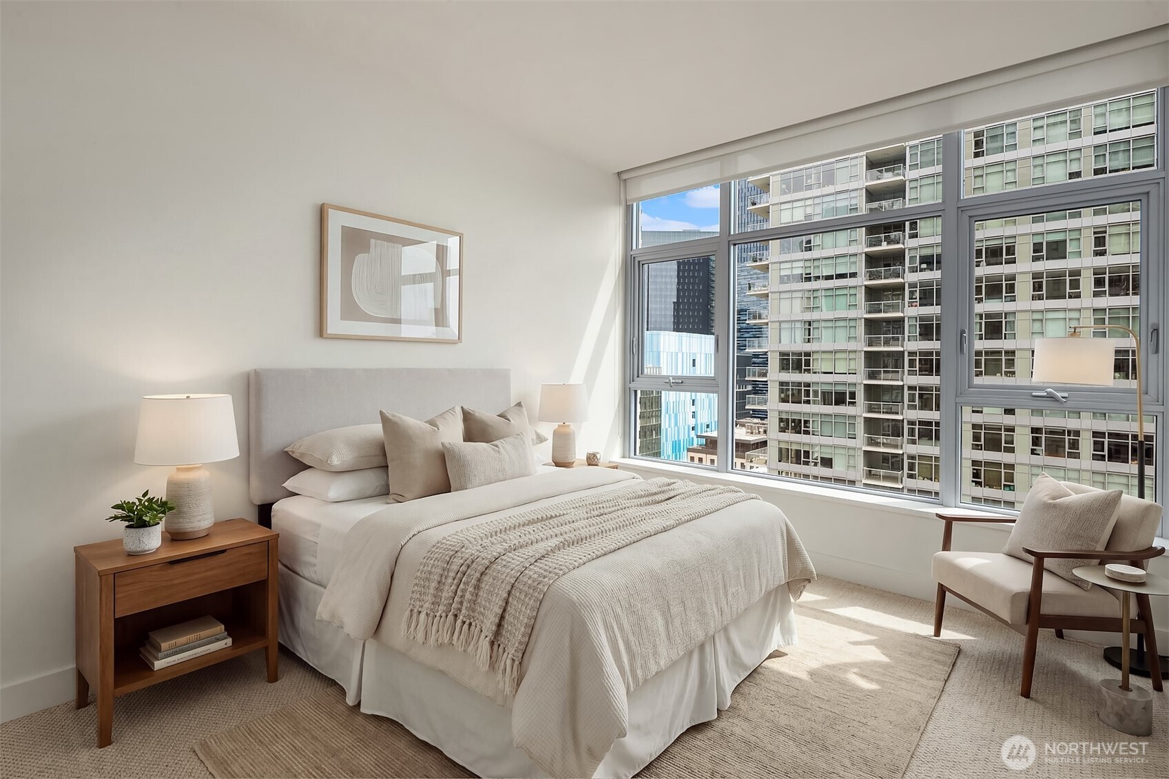 583 Battery Street Unit: 2208N