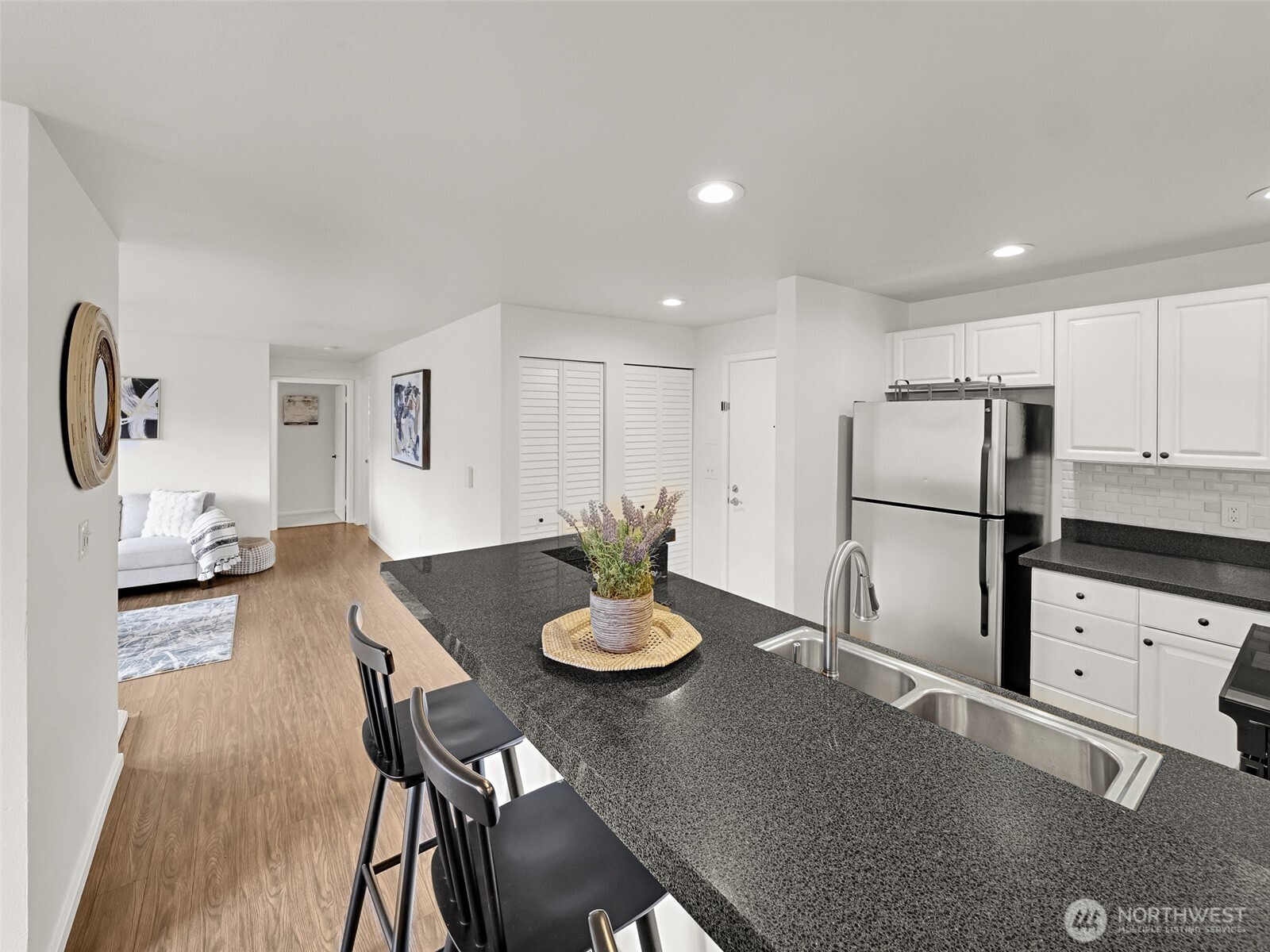500 Aloha Street Unit: 305
