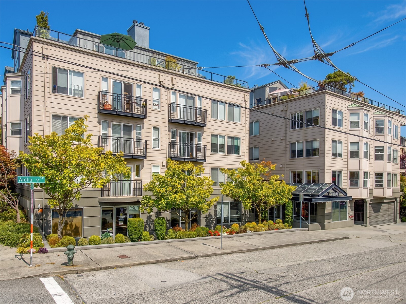 500 Aloha Street Unit: 305