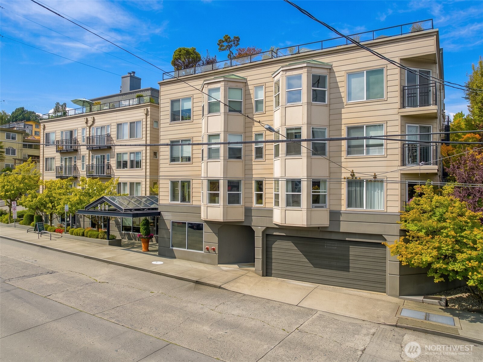 500 Aloha Street Unit: 305