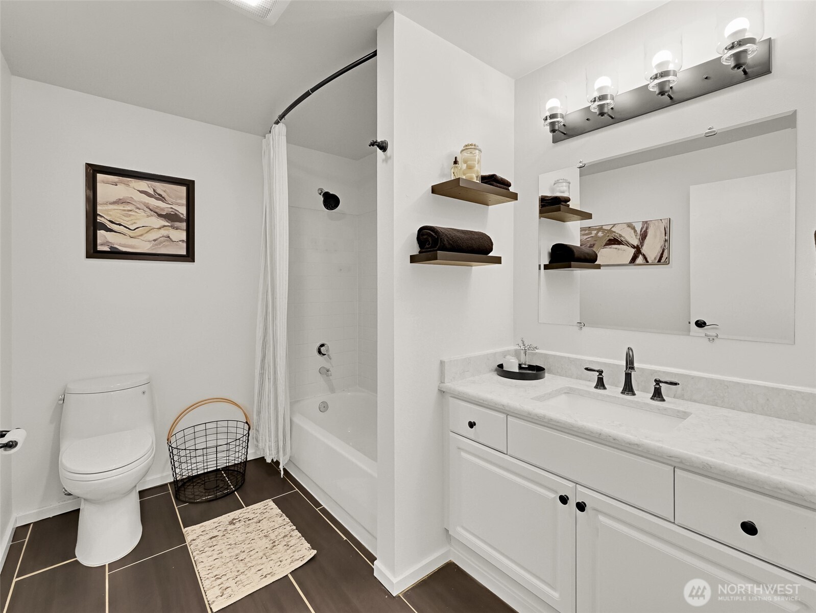 500 Aloha Street Unit: 305