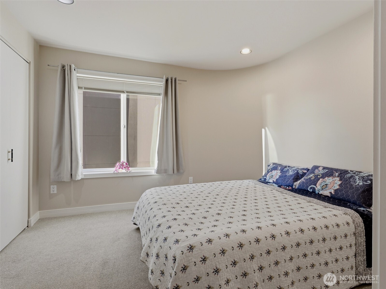601 W Mercer Place Unit: 301