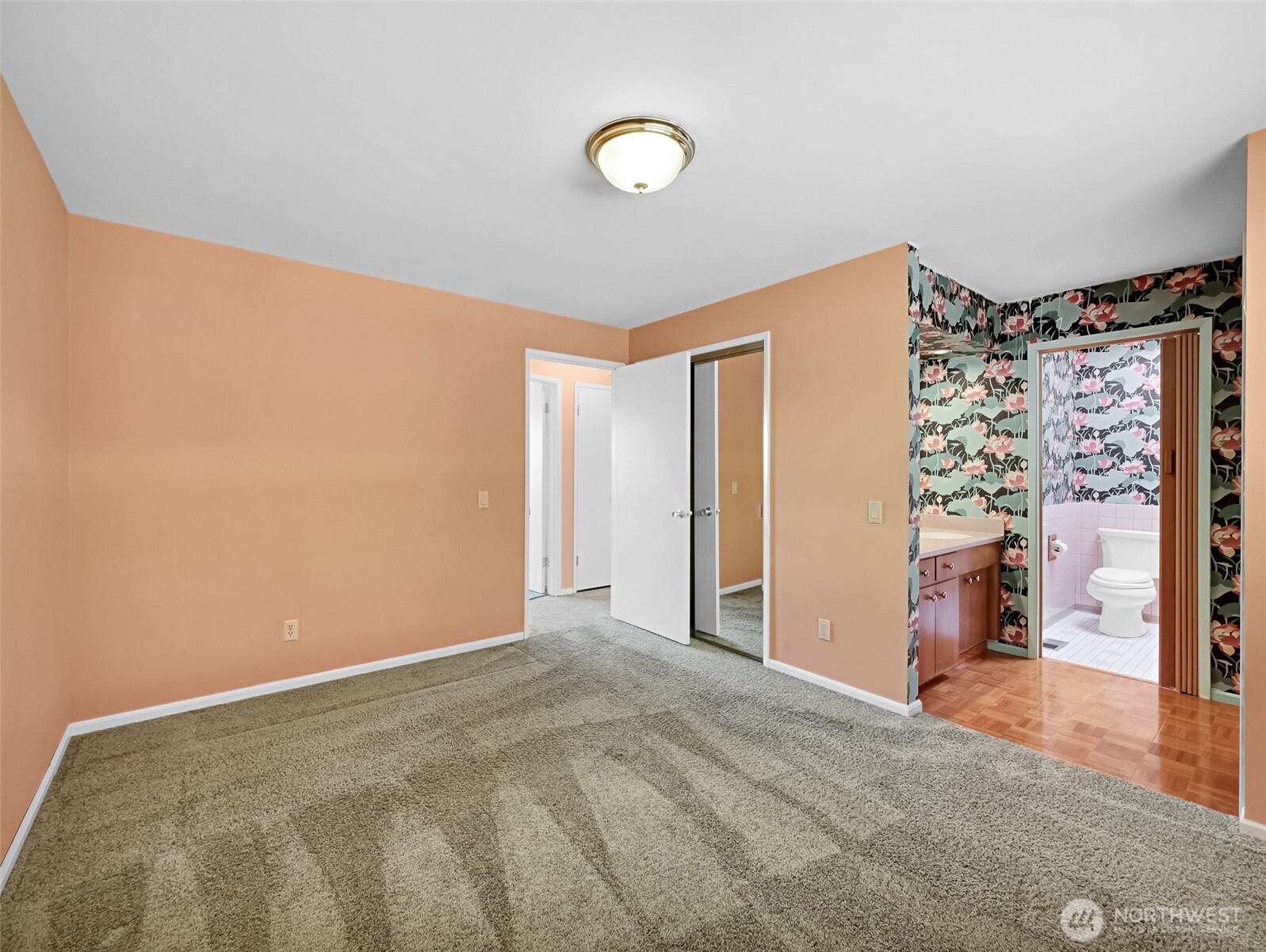 455 Seneca Avenue NW
