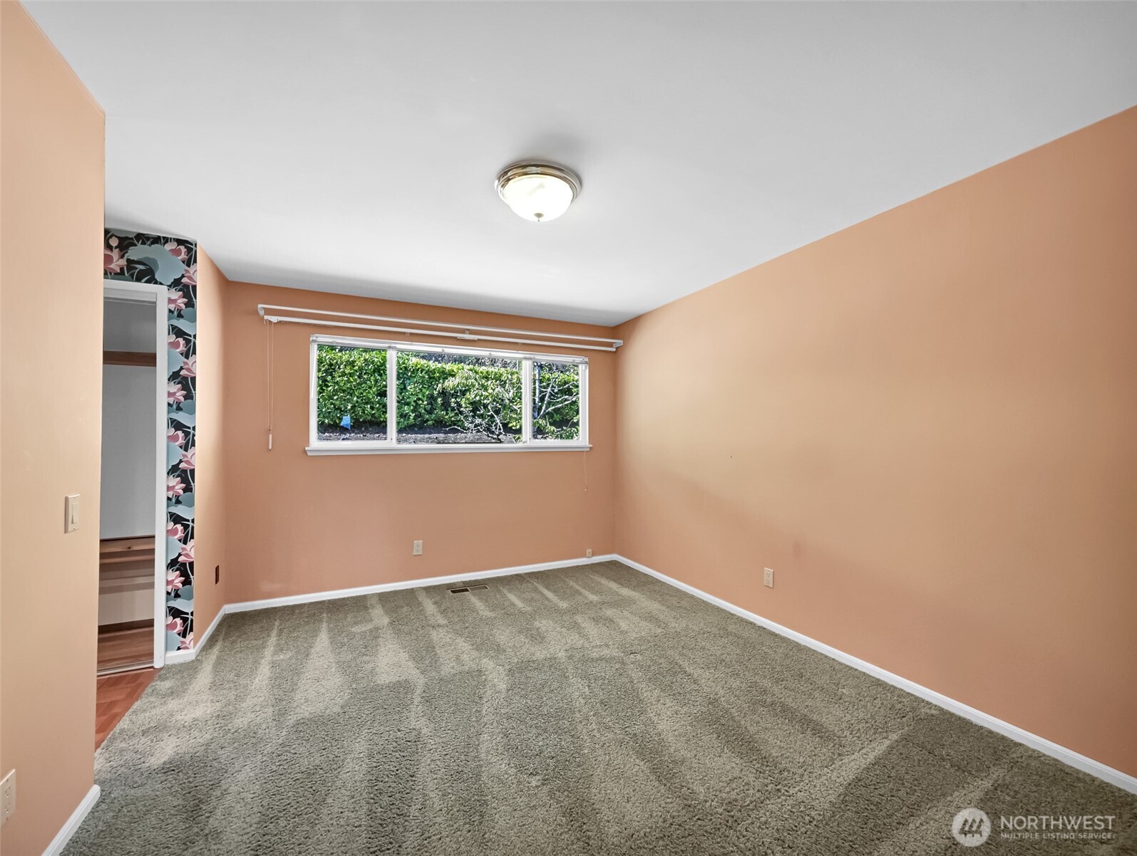 455 Seneca Avenue NW