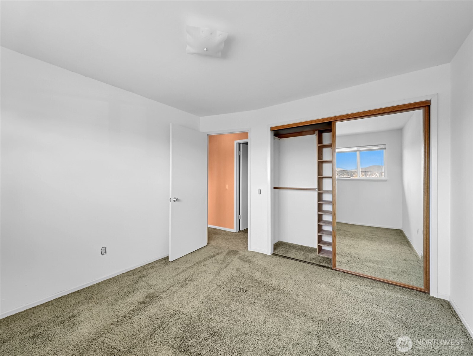 455 Seneca Avenue NW