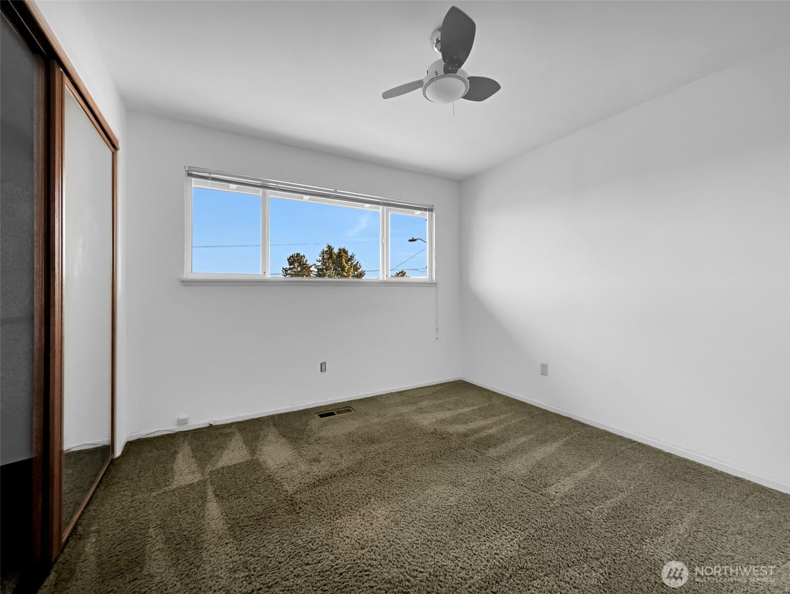 455 Seneca Avenue NW