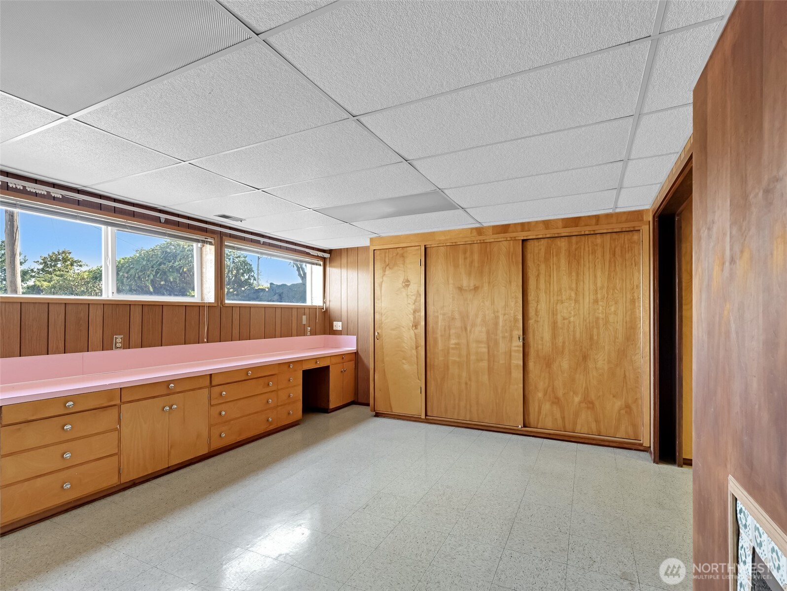 455 Seneca Avenue NW
