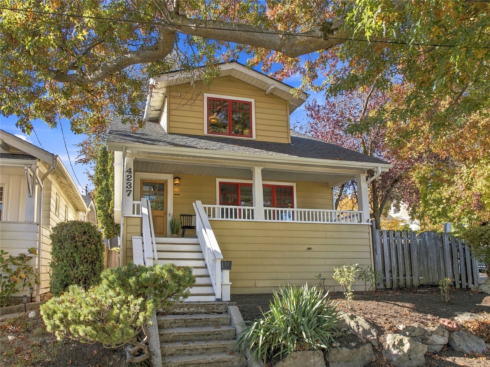 4237 2nd Avenue NE
