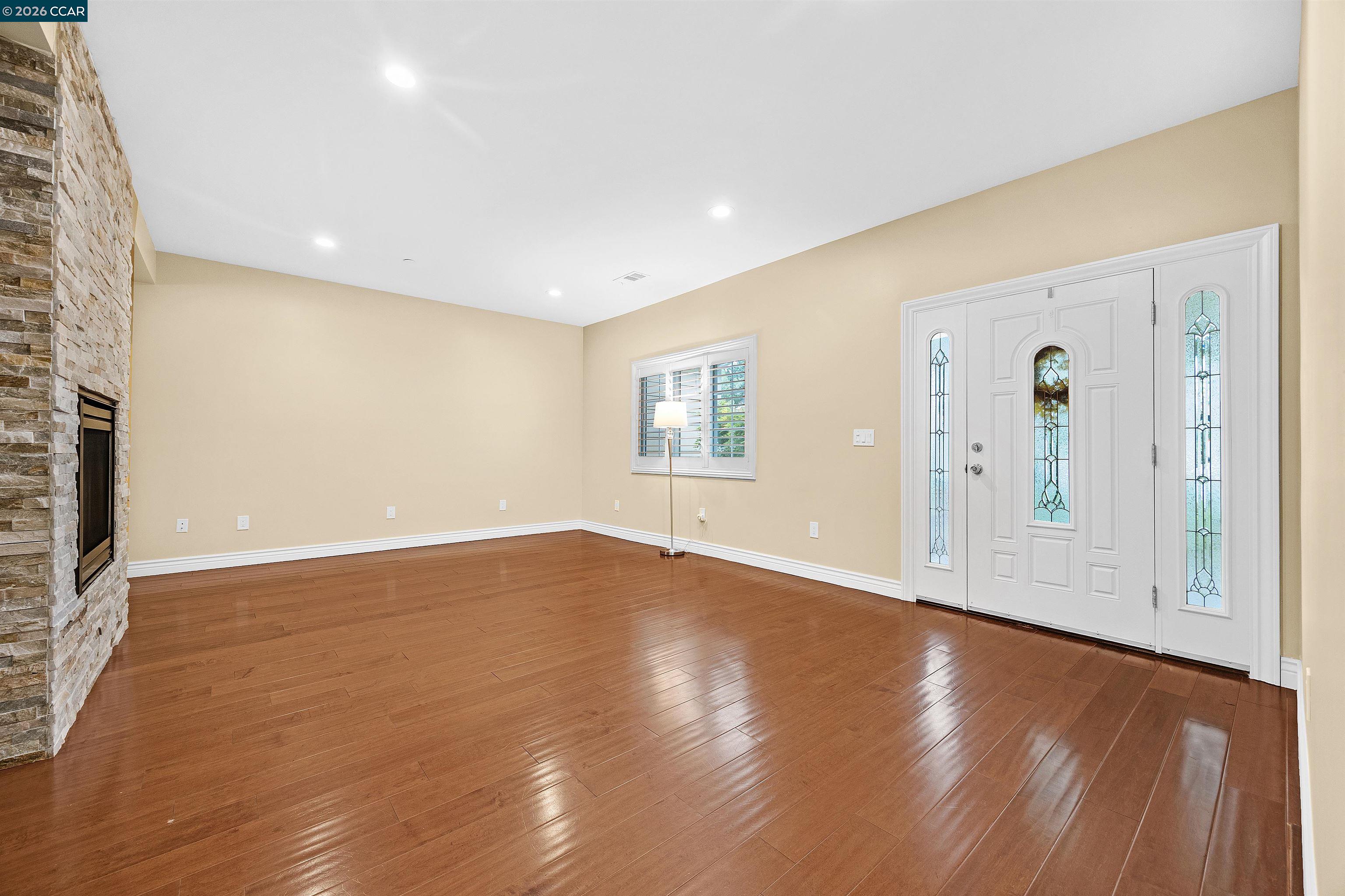 161 Valle Vista Dr
