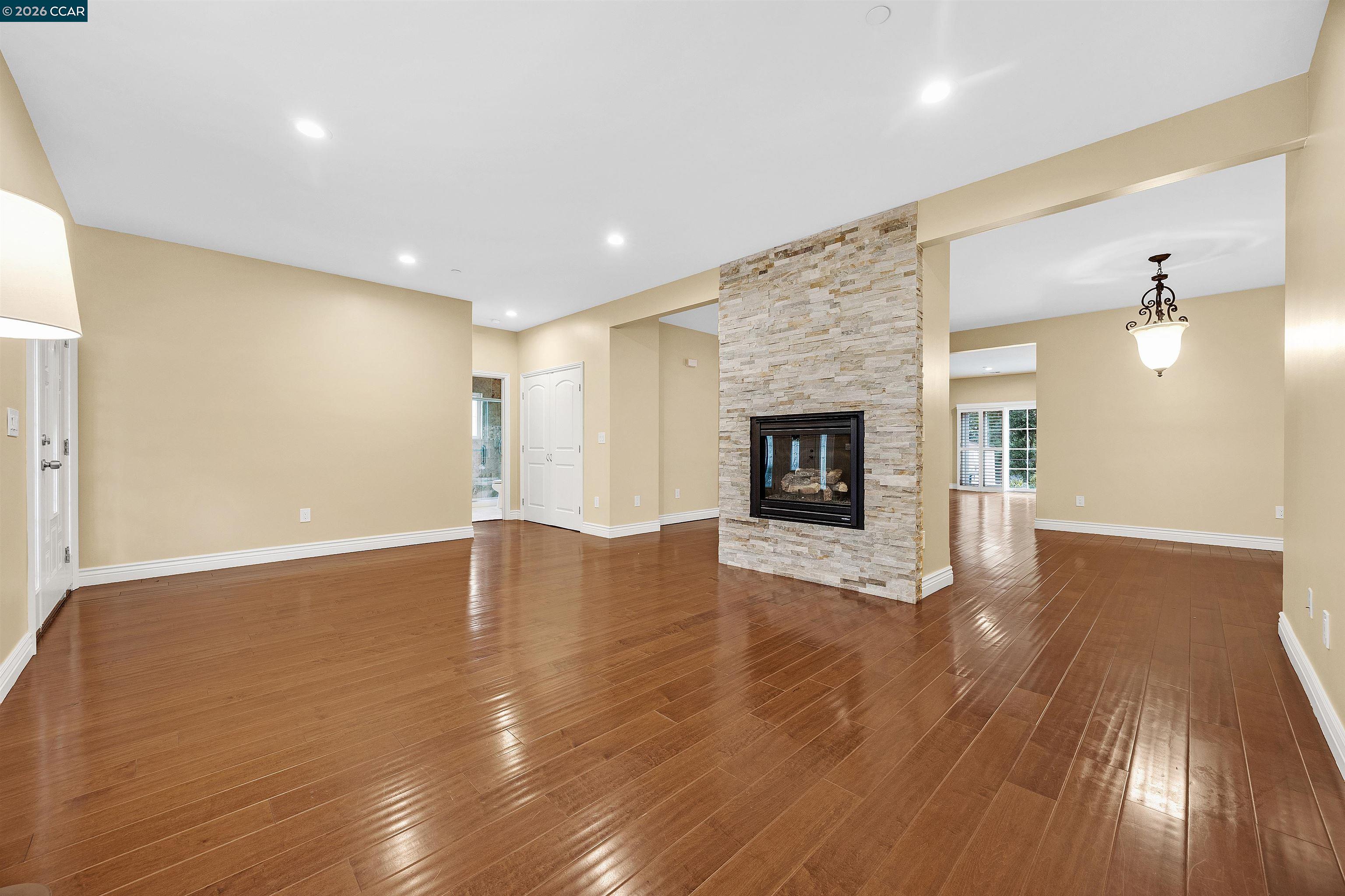 161 Valle Vista Dr