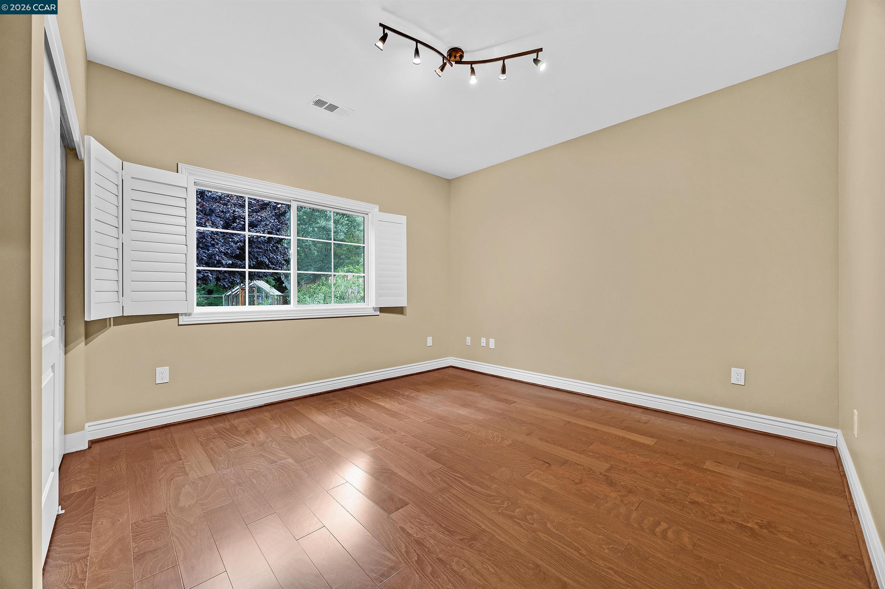 161 Valle Vista Dr
