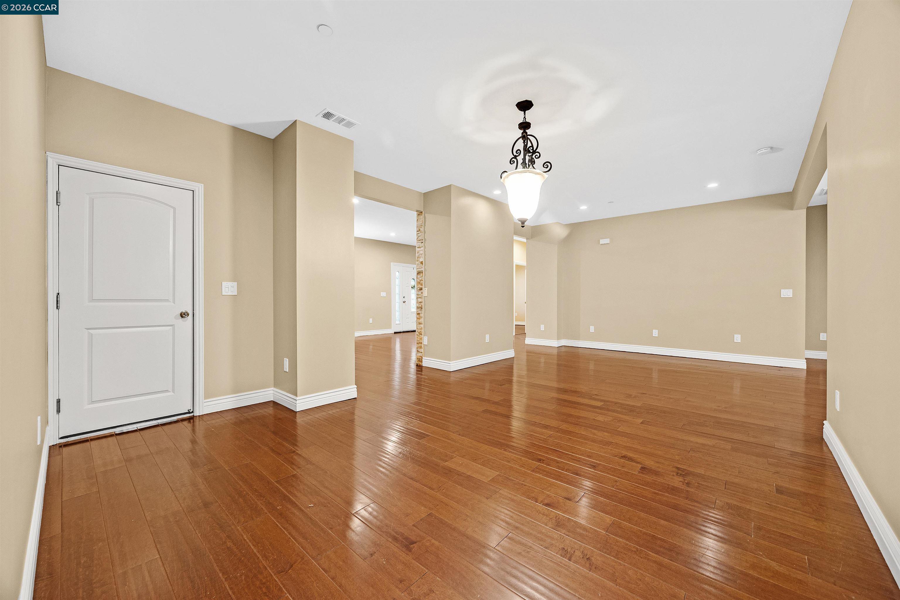 161 Valle Vista Dr