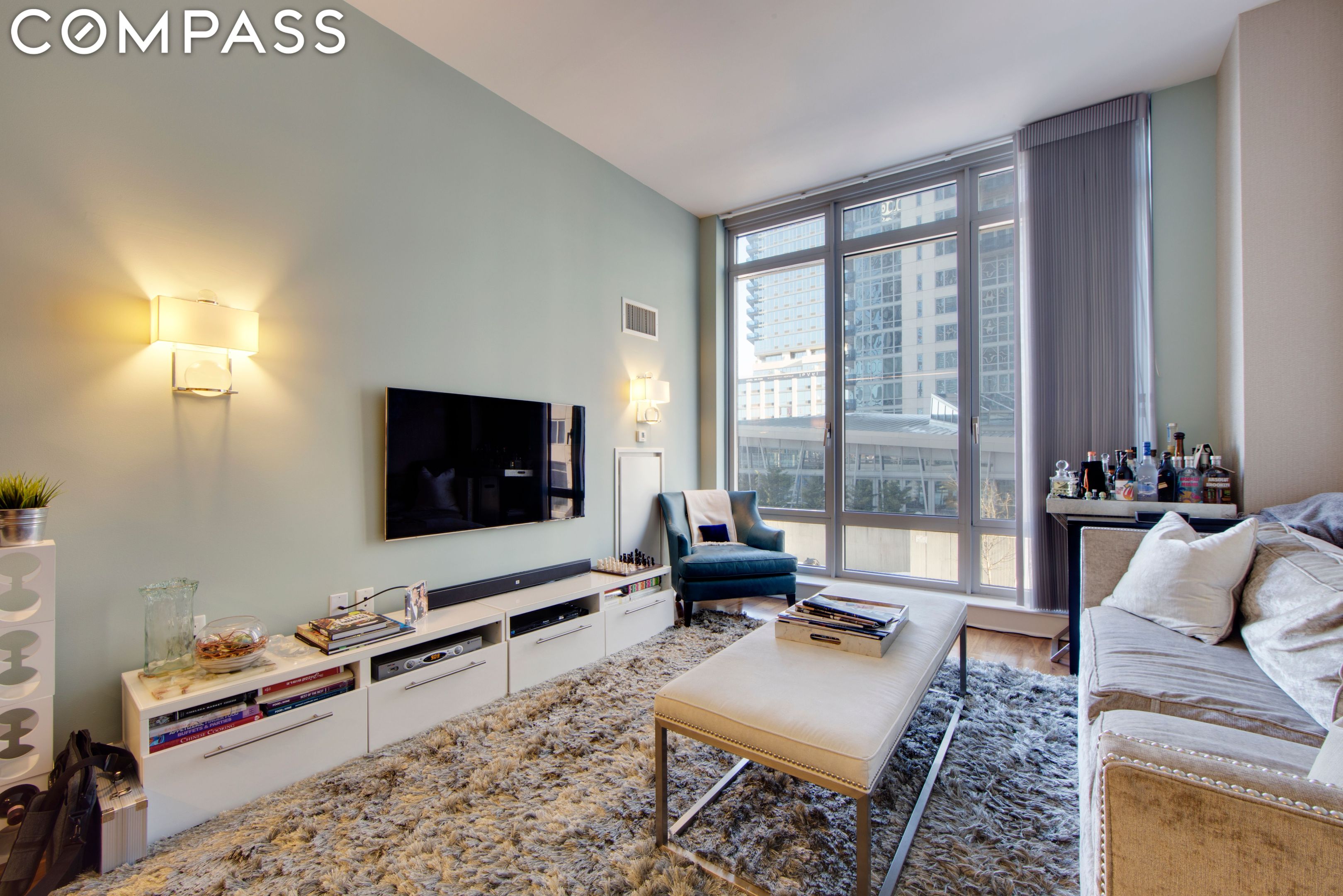 2 Northside Piers 2U