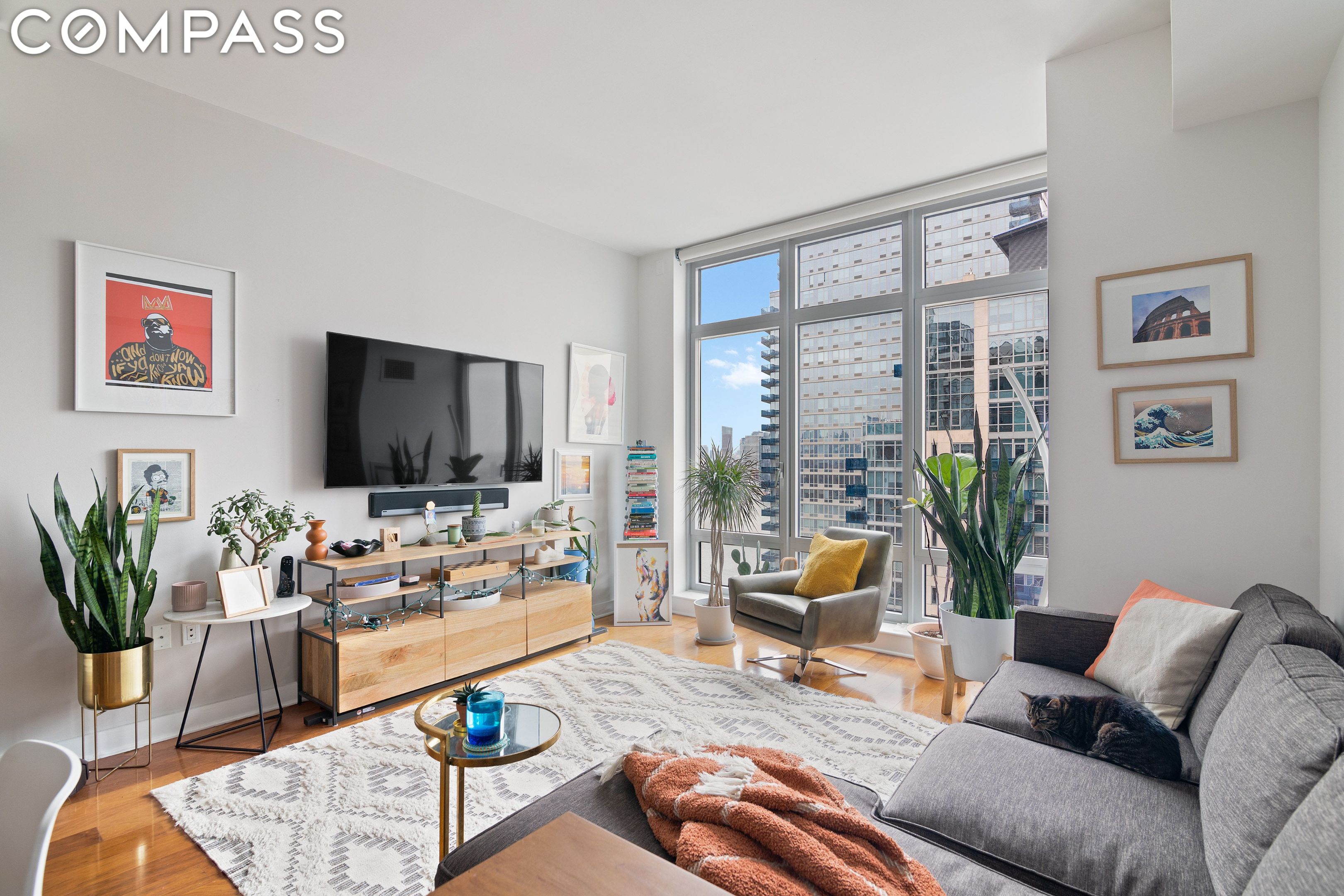 2 Northside Piers 27Y