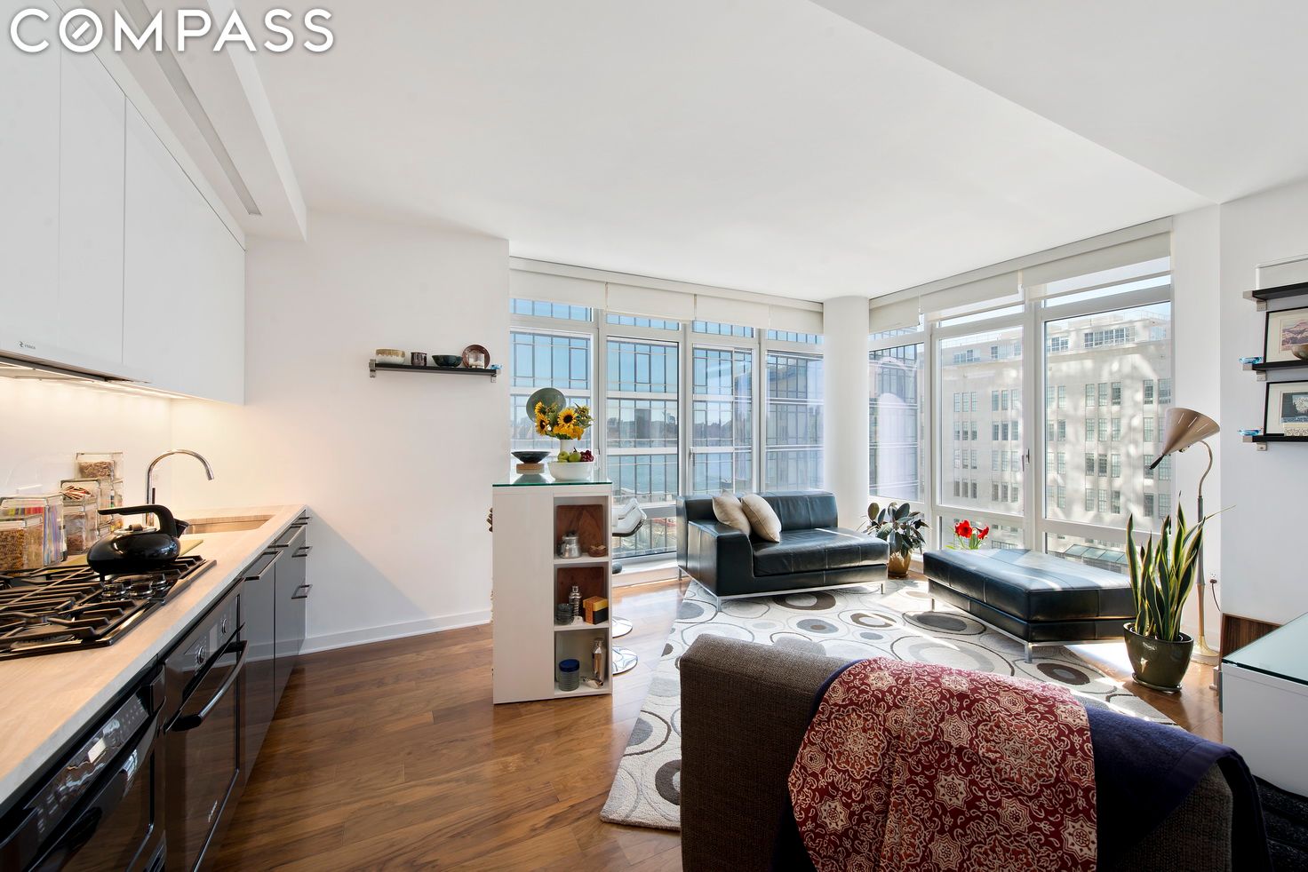 2 Northside Piers 5E