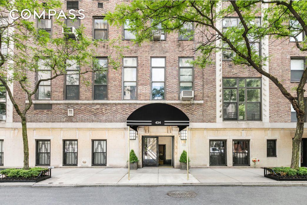 434 E 52nd Street 10E