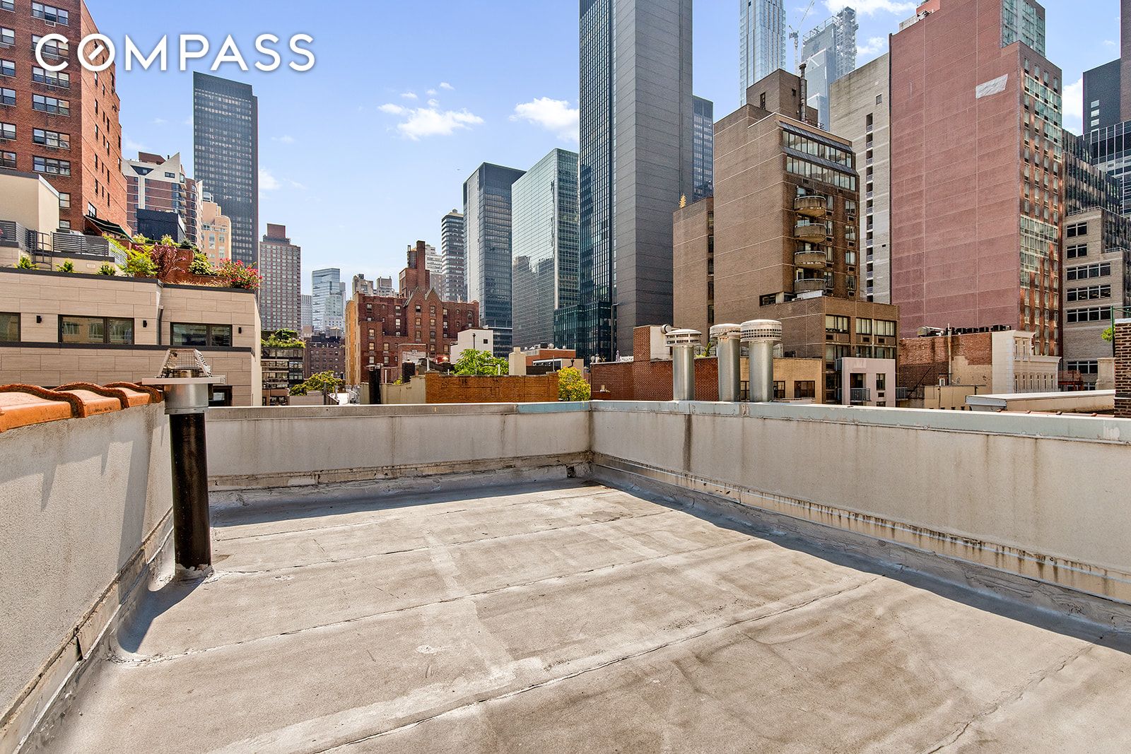 245 E 52nd Street