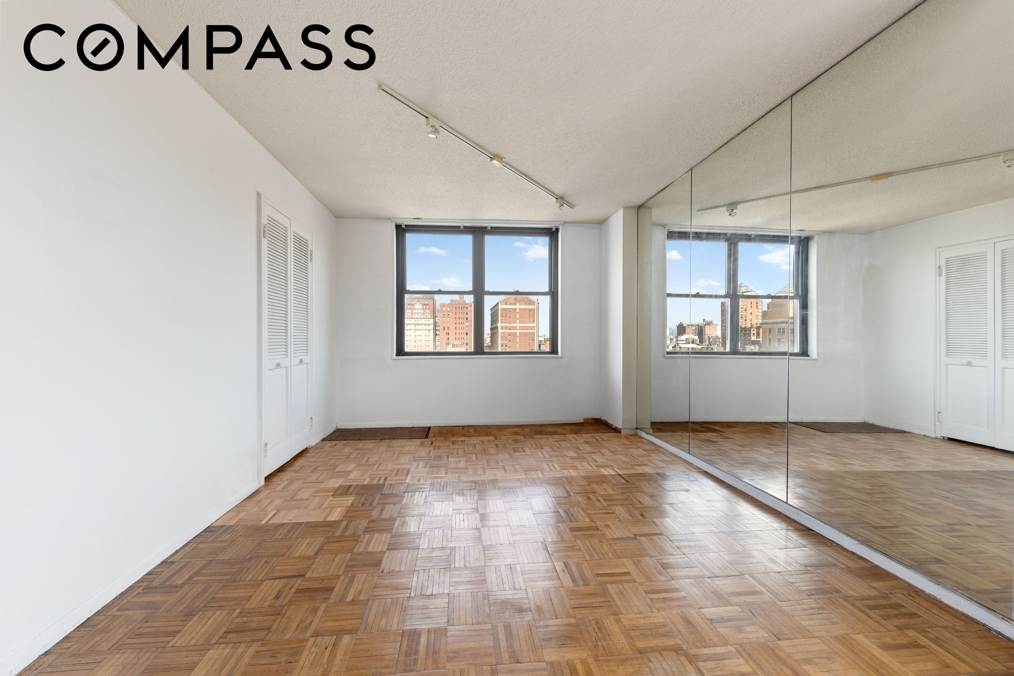 201 E 17th Street 22G